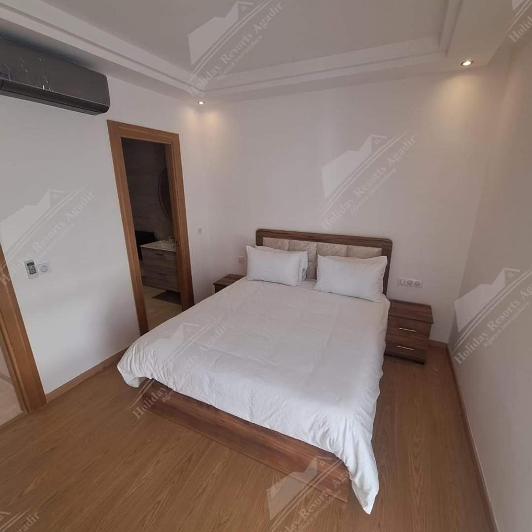 One-Bedroom Apartment photo 3