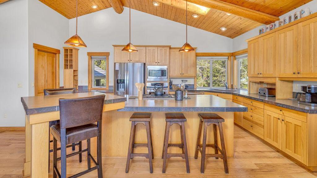 Three-Bedroom Holiday Home  photo 2