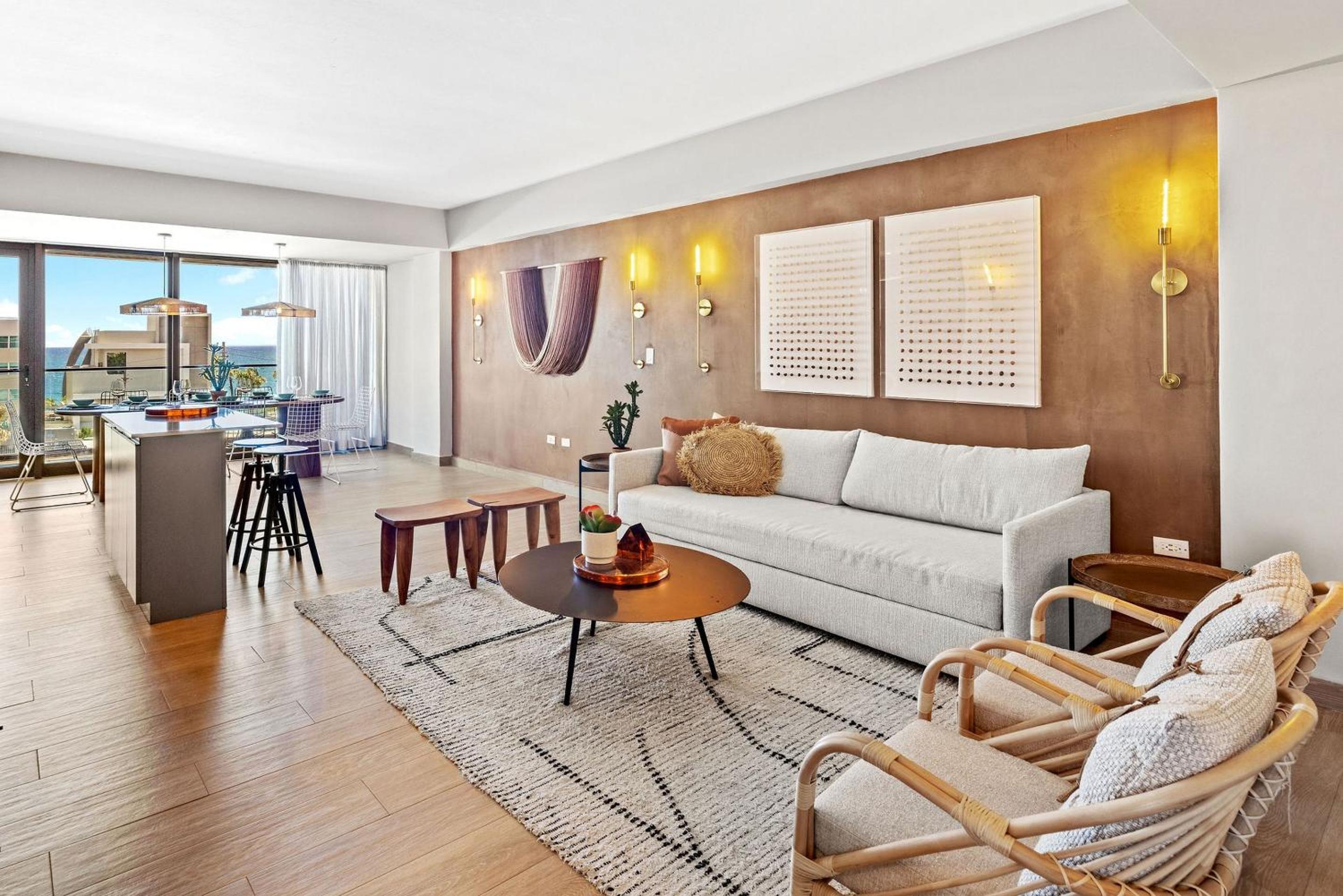 3 Bedroom Apartment With Balcony photo 2