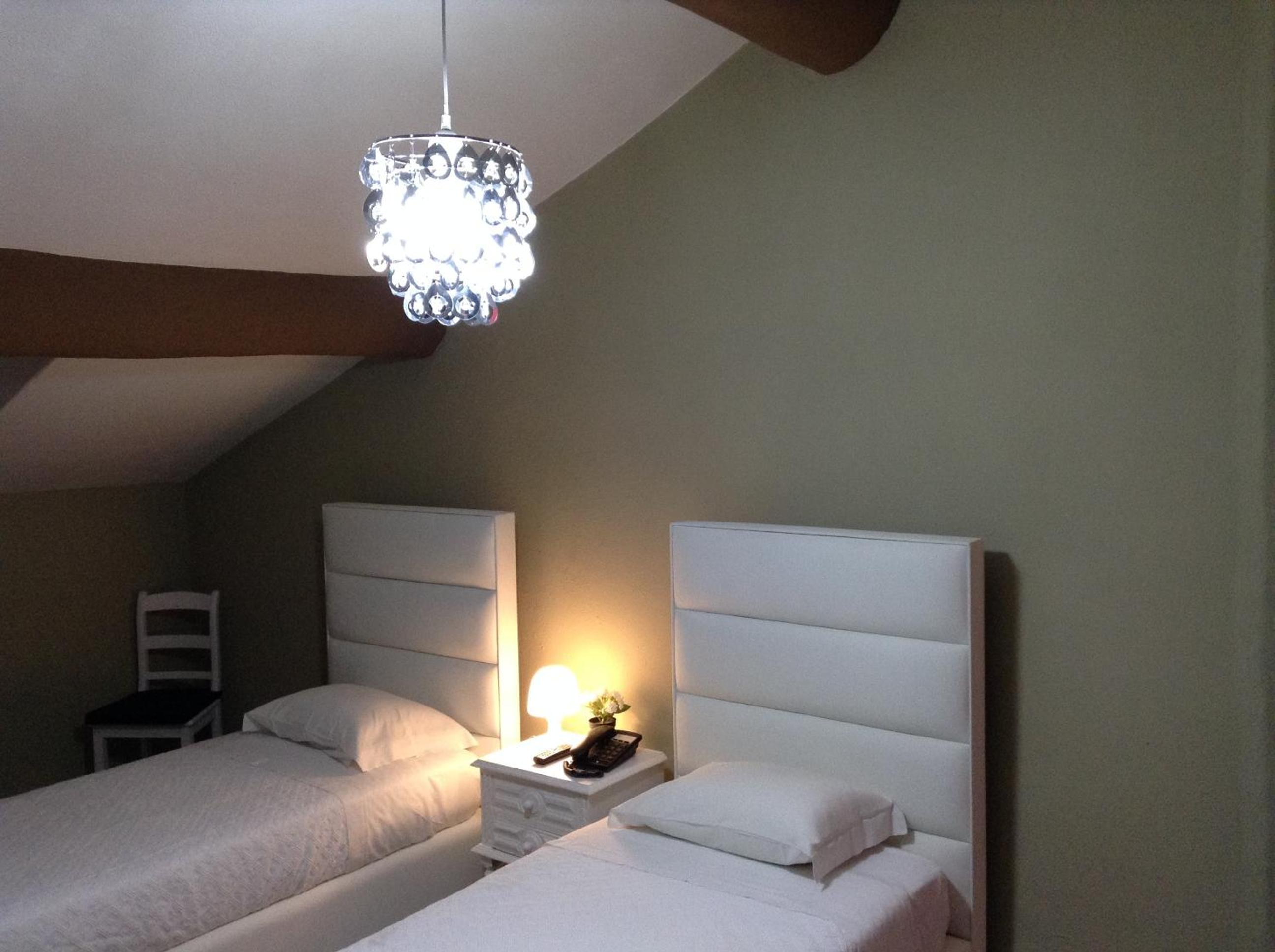 Double or Twin Room - Photo 2