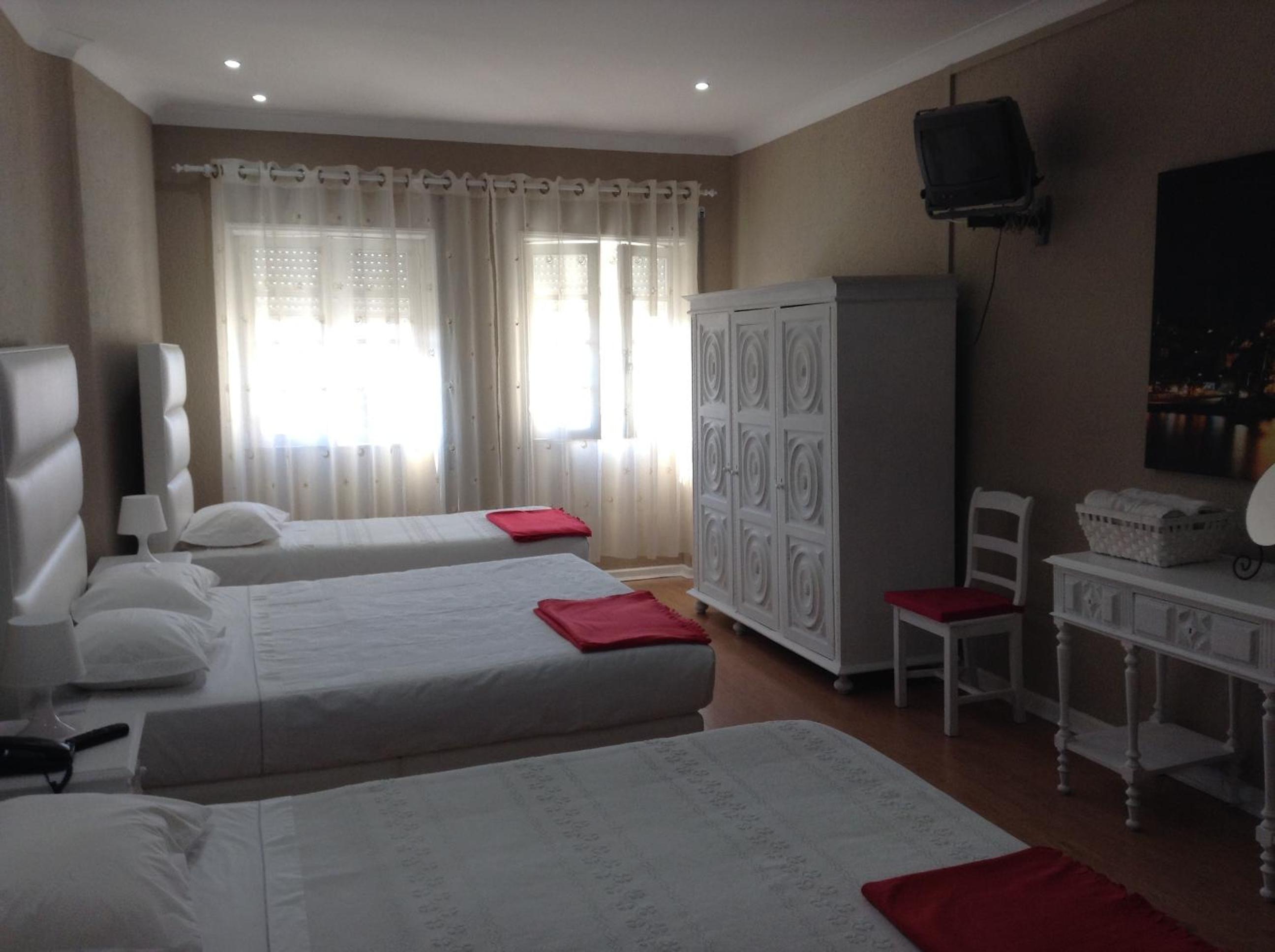 Family Room - Photo 7