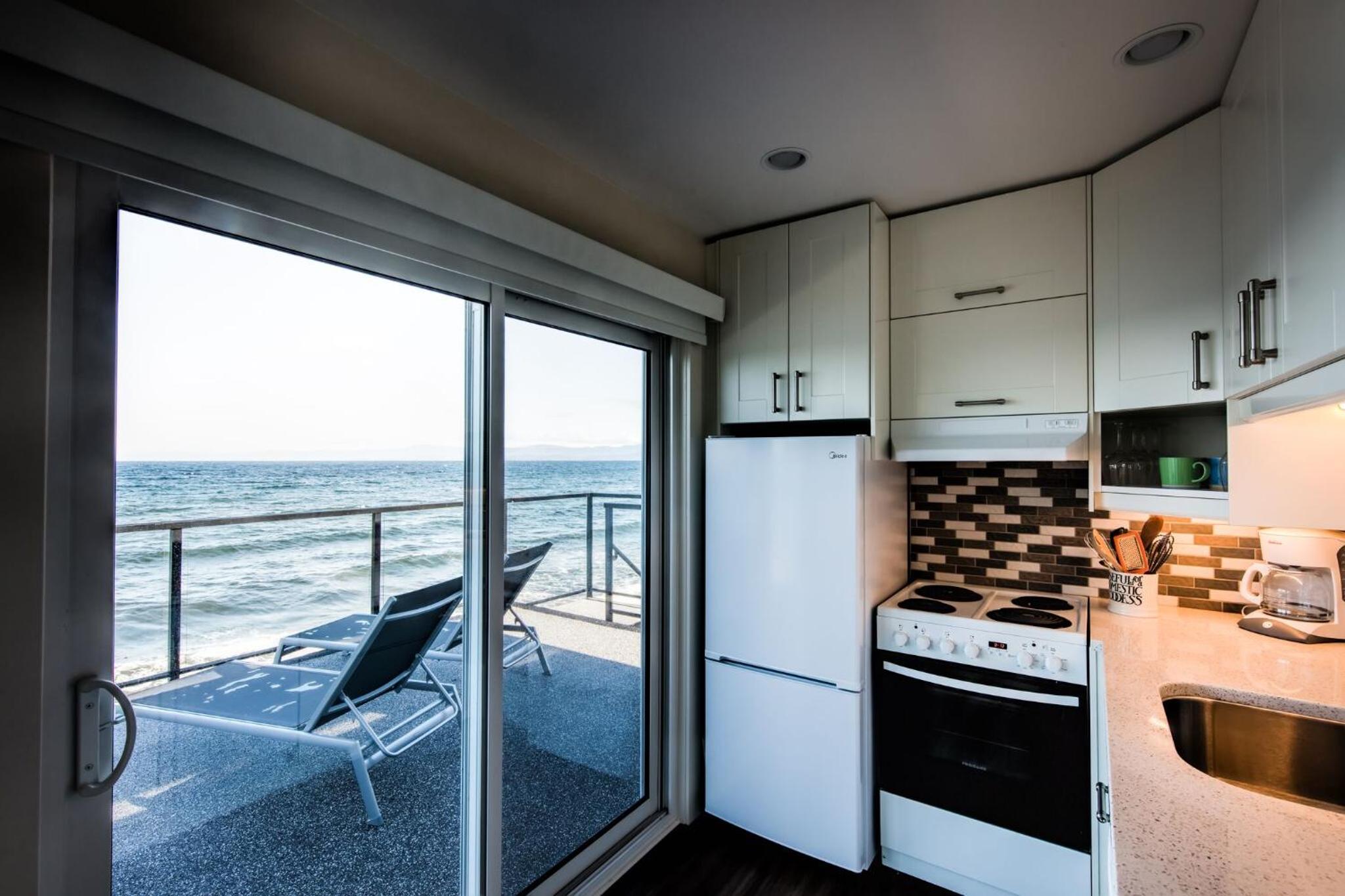 Deluxe Suite with Sea View