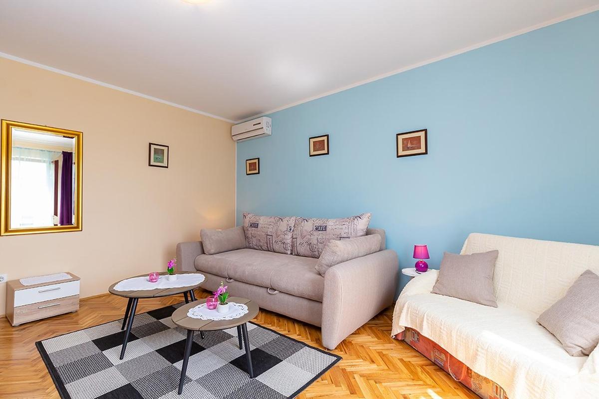 Apartment photo 3