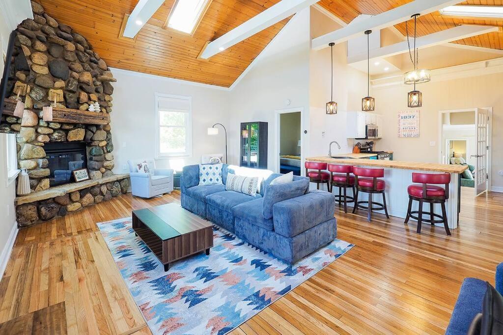 Four-Bedroom House photo 1