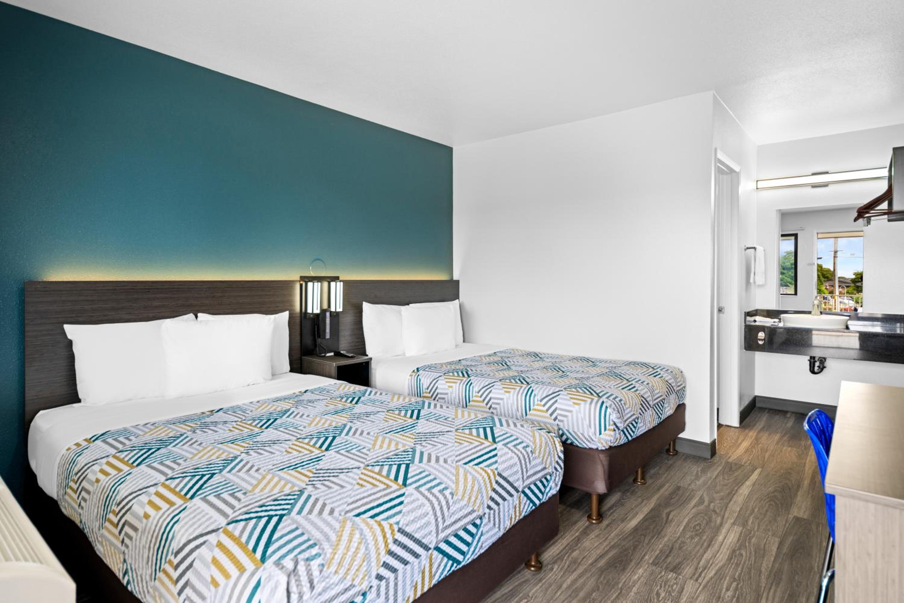 Quadruple Room photo 2