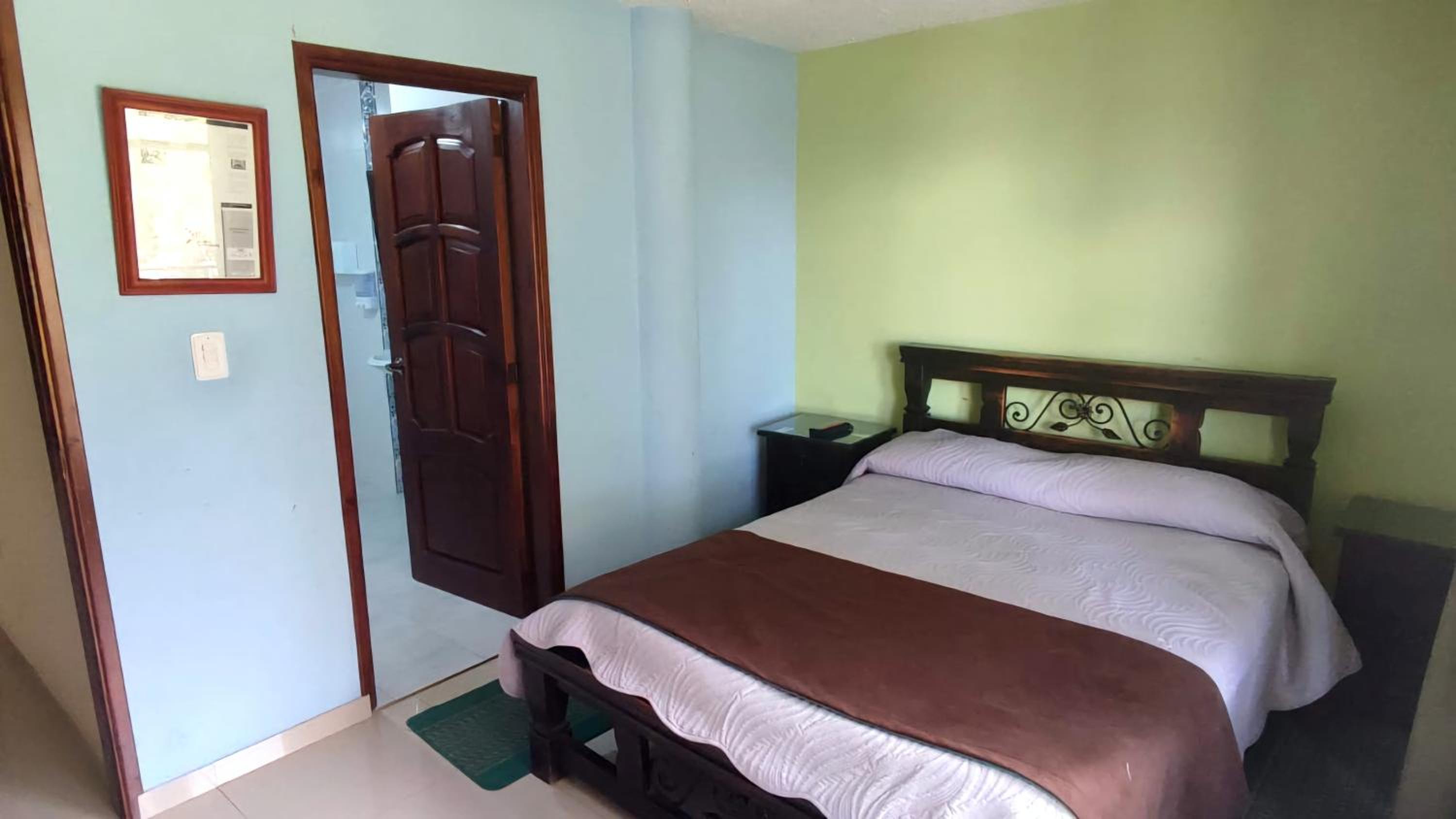 Double Room With Private Bathroom photo 1