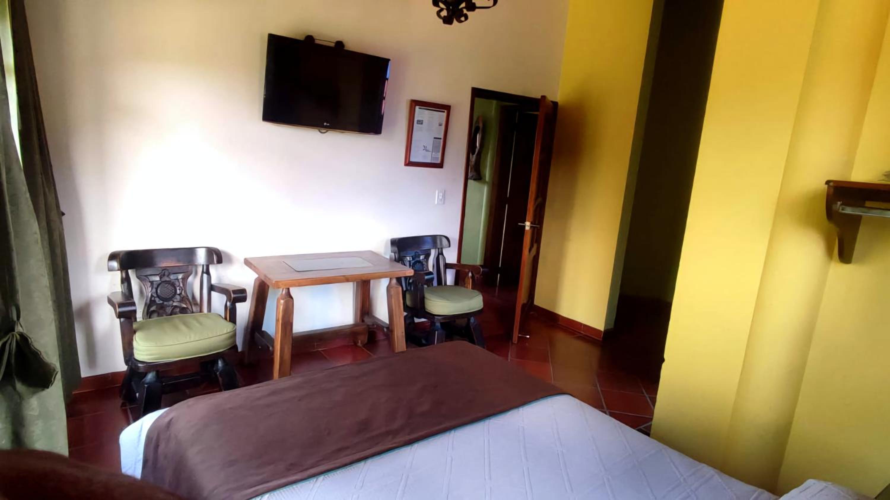 Double Room With Private Bathroom photo 3