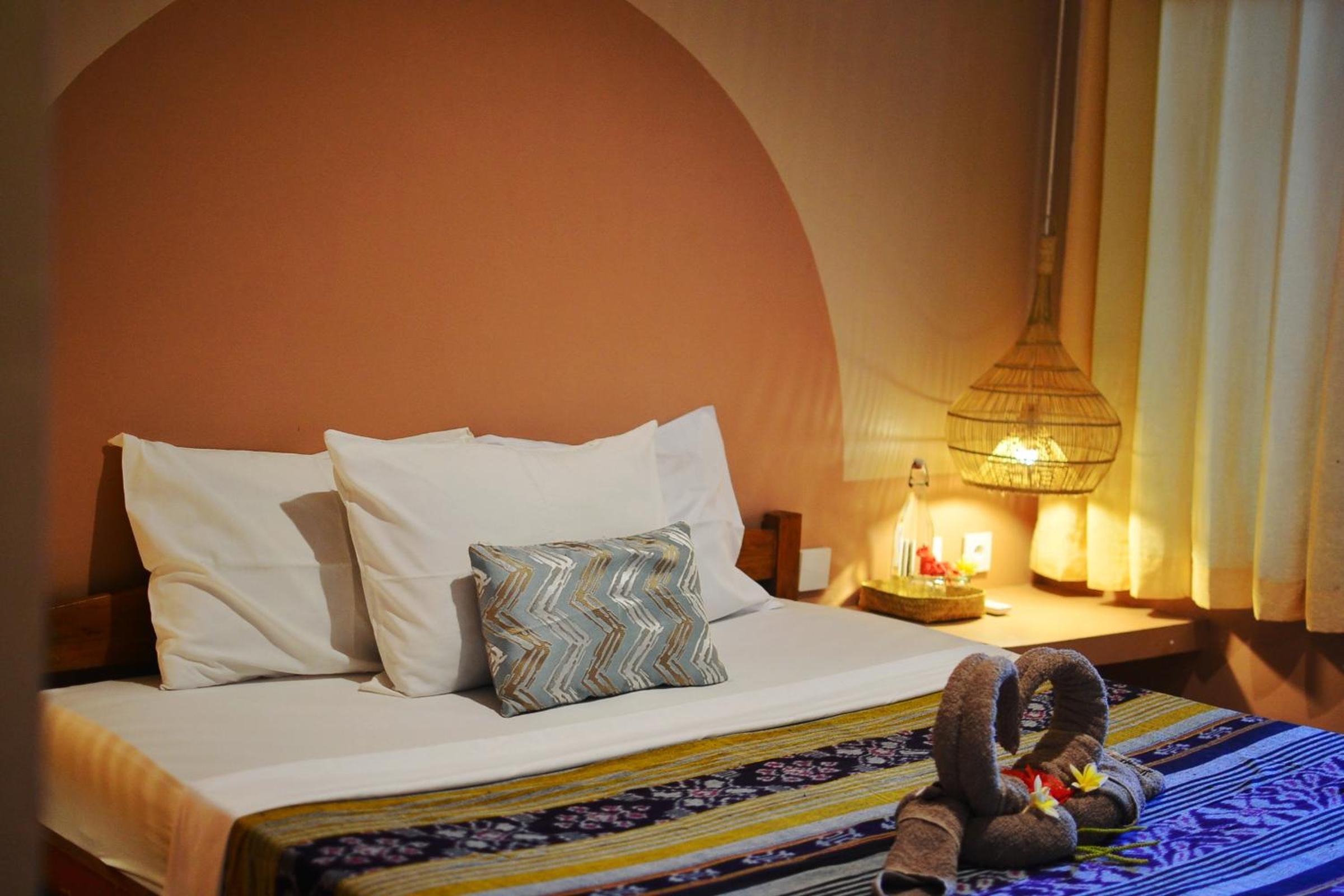 Standard Double Room - Photo 12