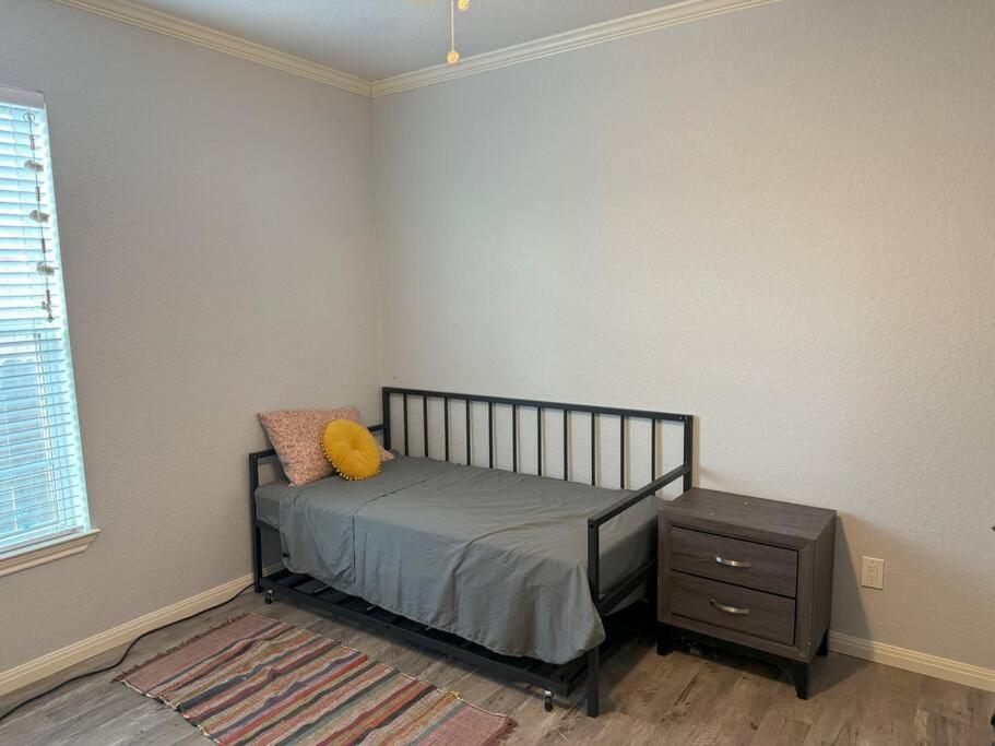 Three-Bedroom Home photo 3