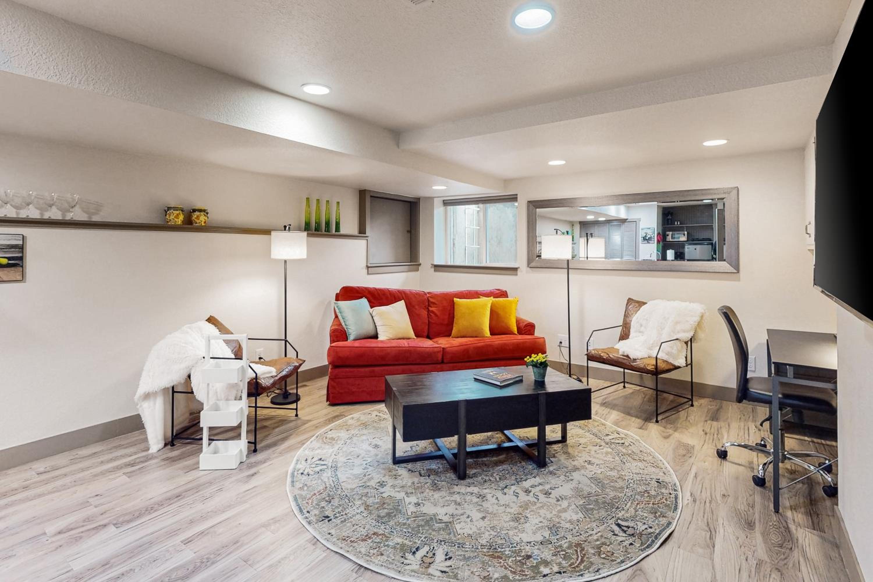Apartment photo 1
