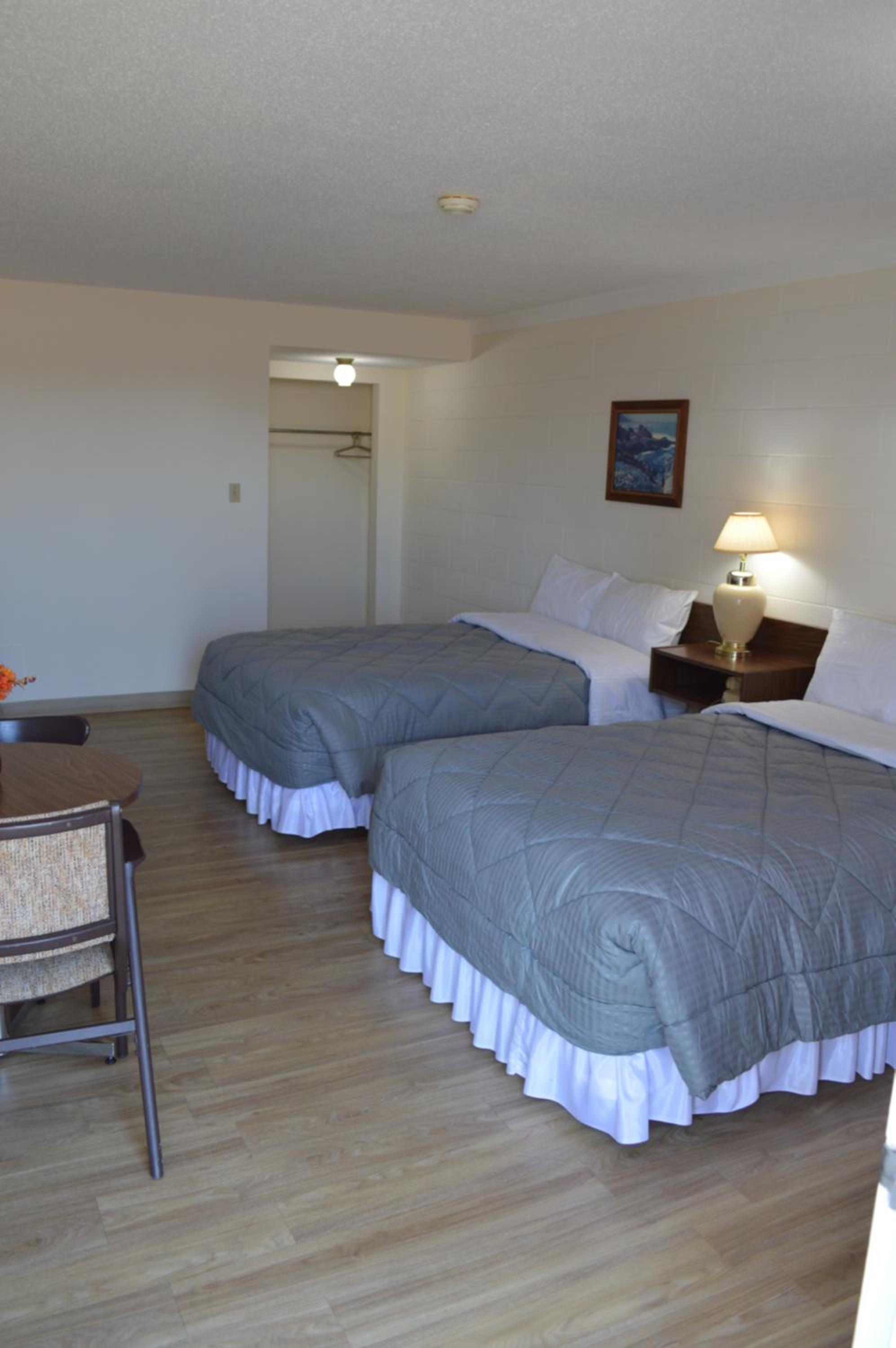 Double Room with Two Double Beds photo 3