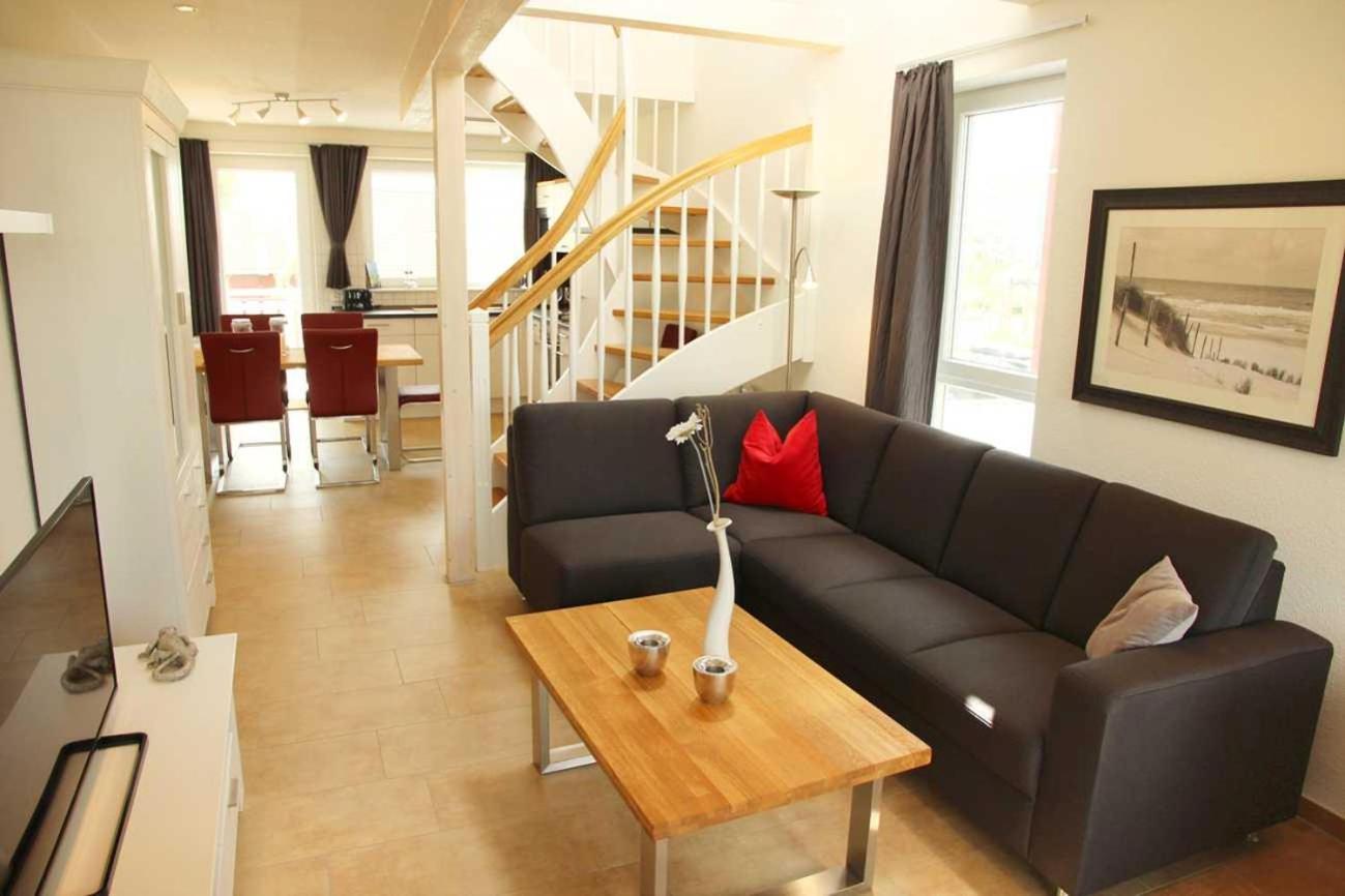 Apartment with Lake View photo 1