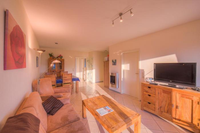 Apartment With Lake View photo 1