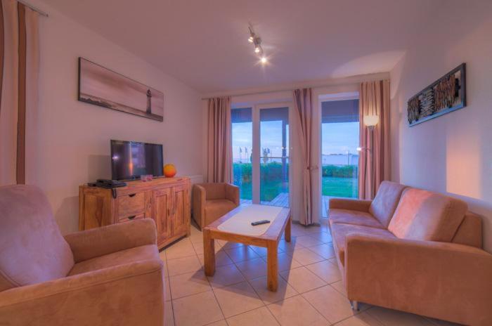 Apartment with Lake View photo 1