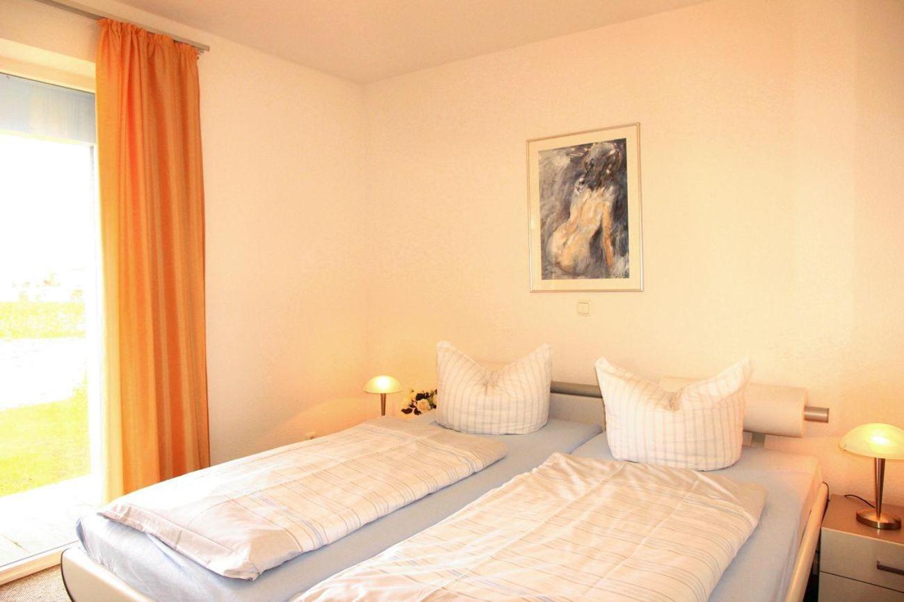 Apartment with Lake View photo 2