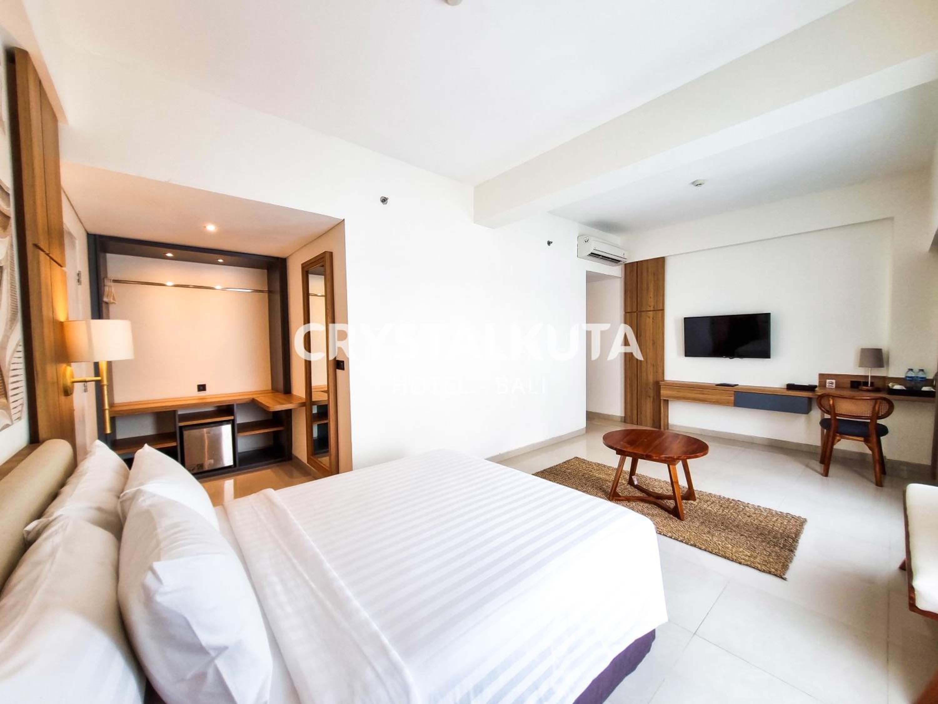 Flash Deal - Junior Suite with Free Benefit photo 2