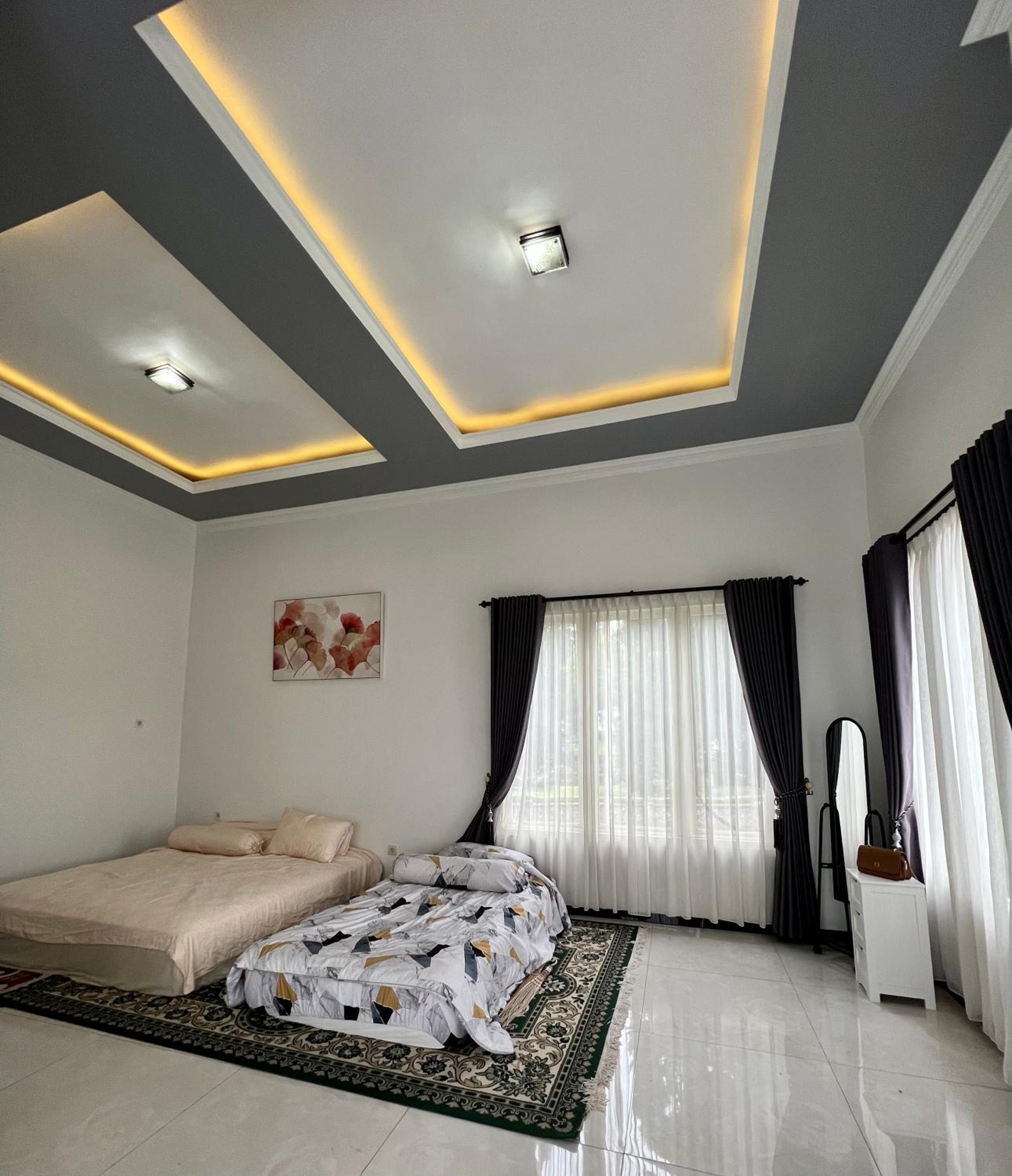 Villa photo 1