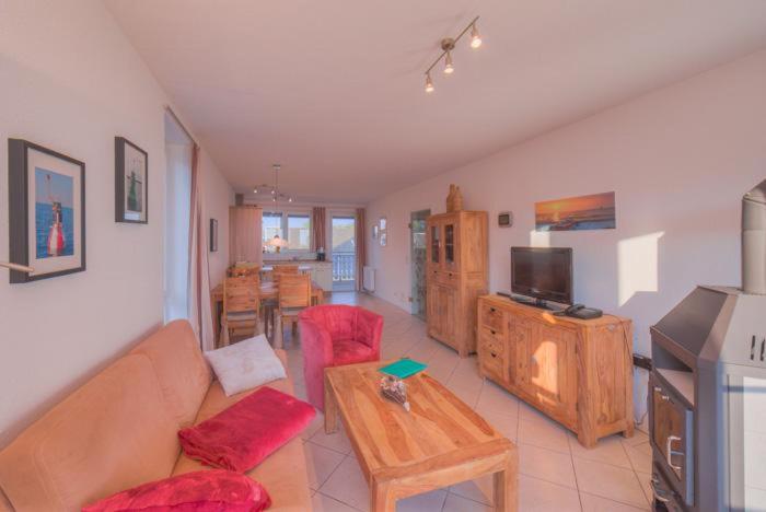 Apartment with Lake View photo 1