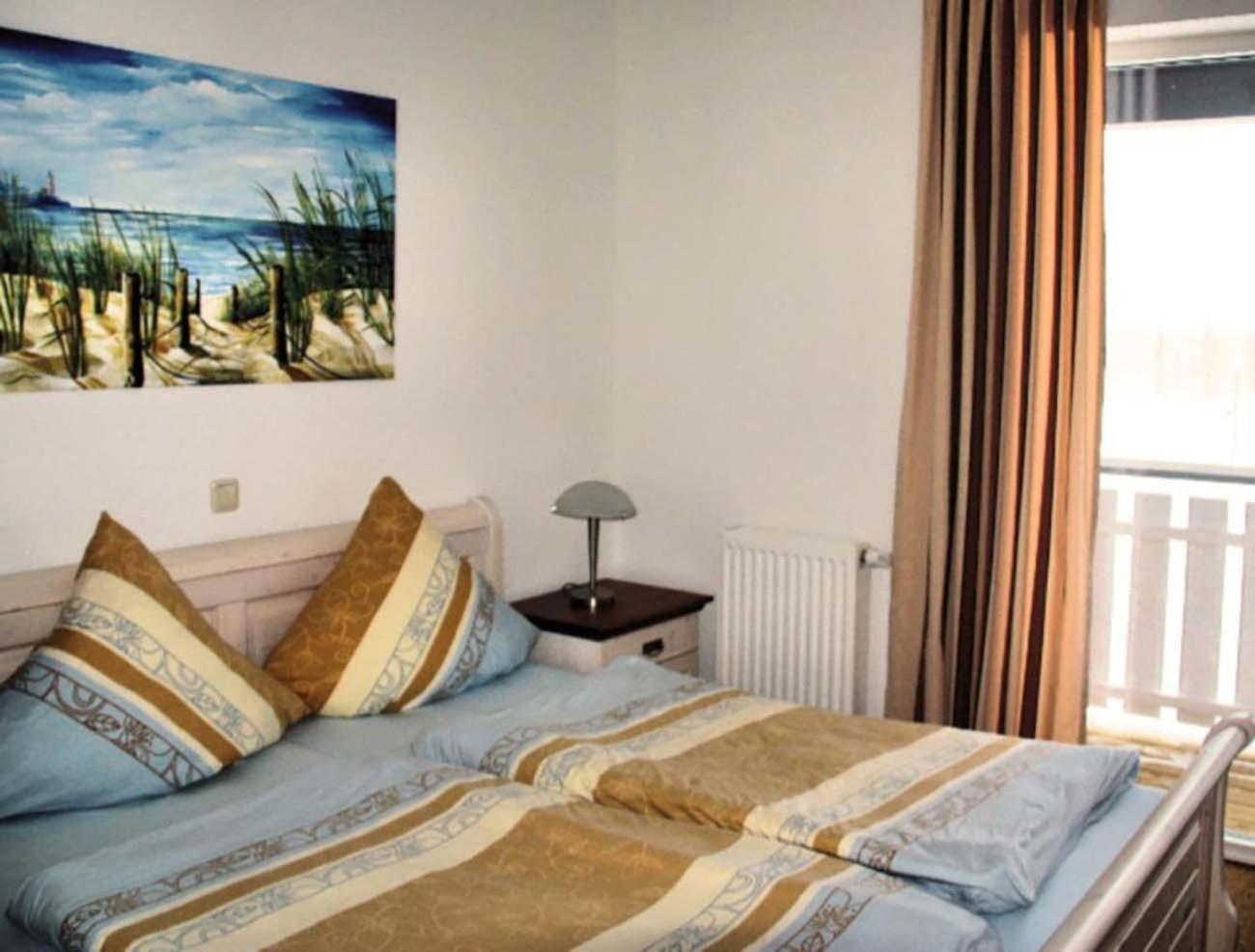 Apartment with Lake View photo 2
