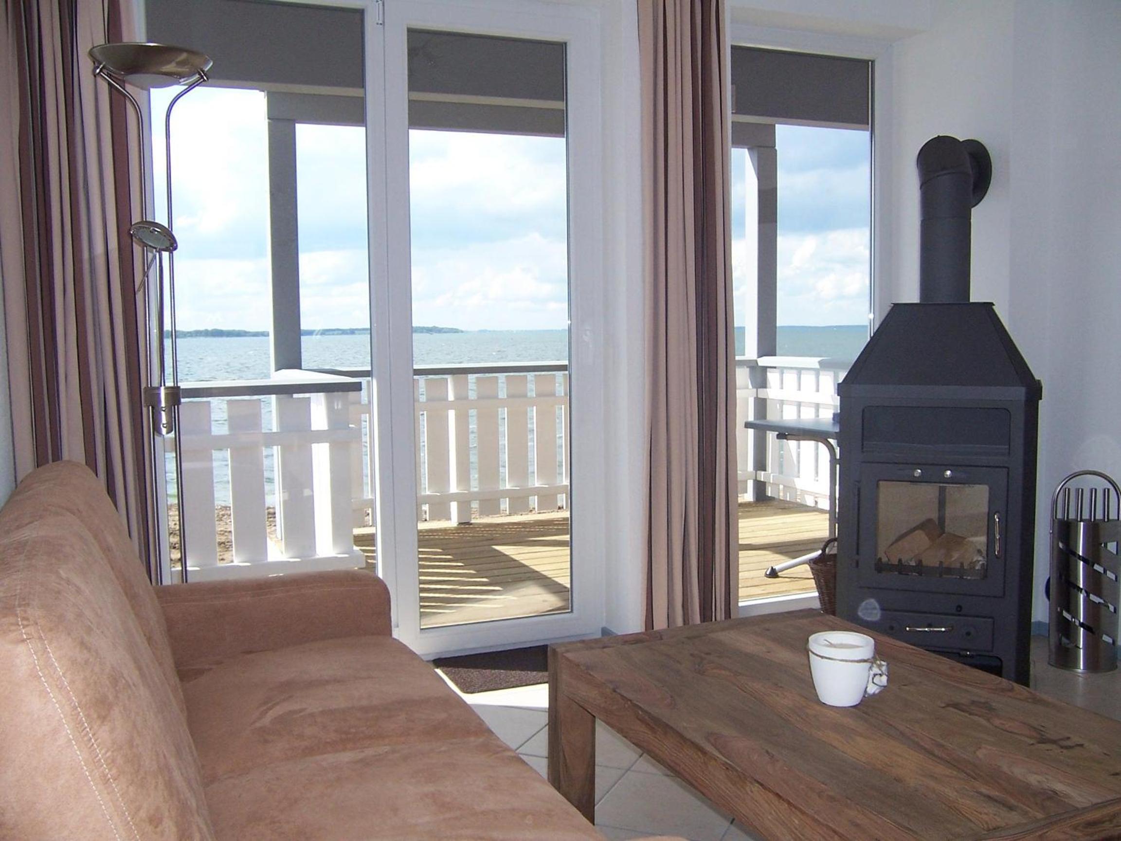 Apartment with Lake View photo 3