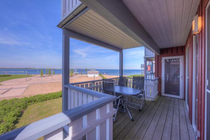 Apartment with Lake View photo 3