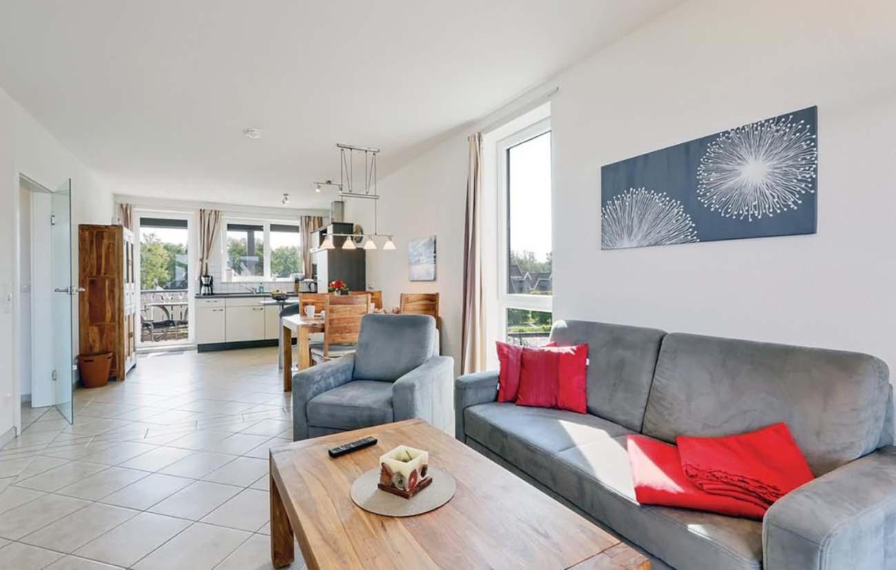 Apartment with Lake View photo 1