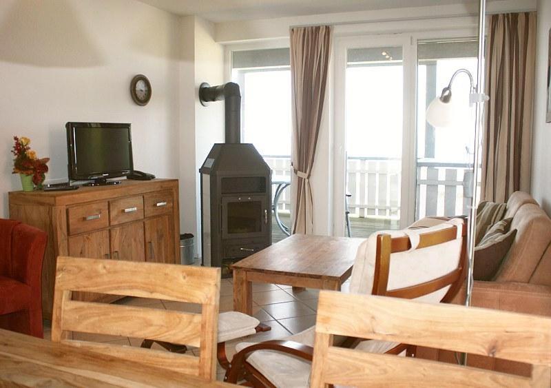Apartment with Lake View photo 3