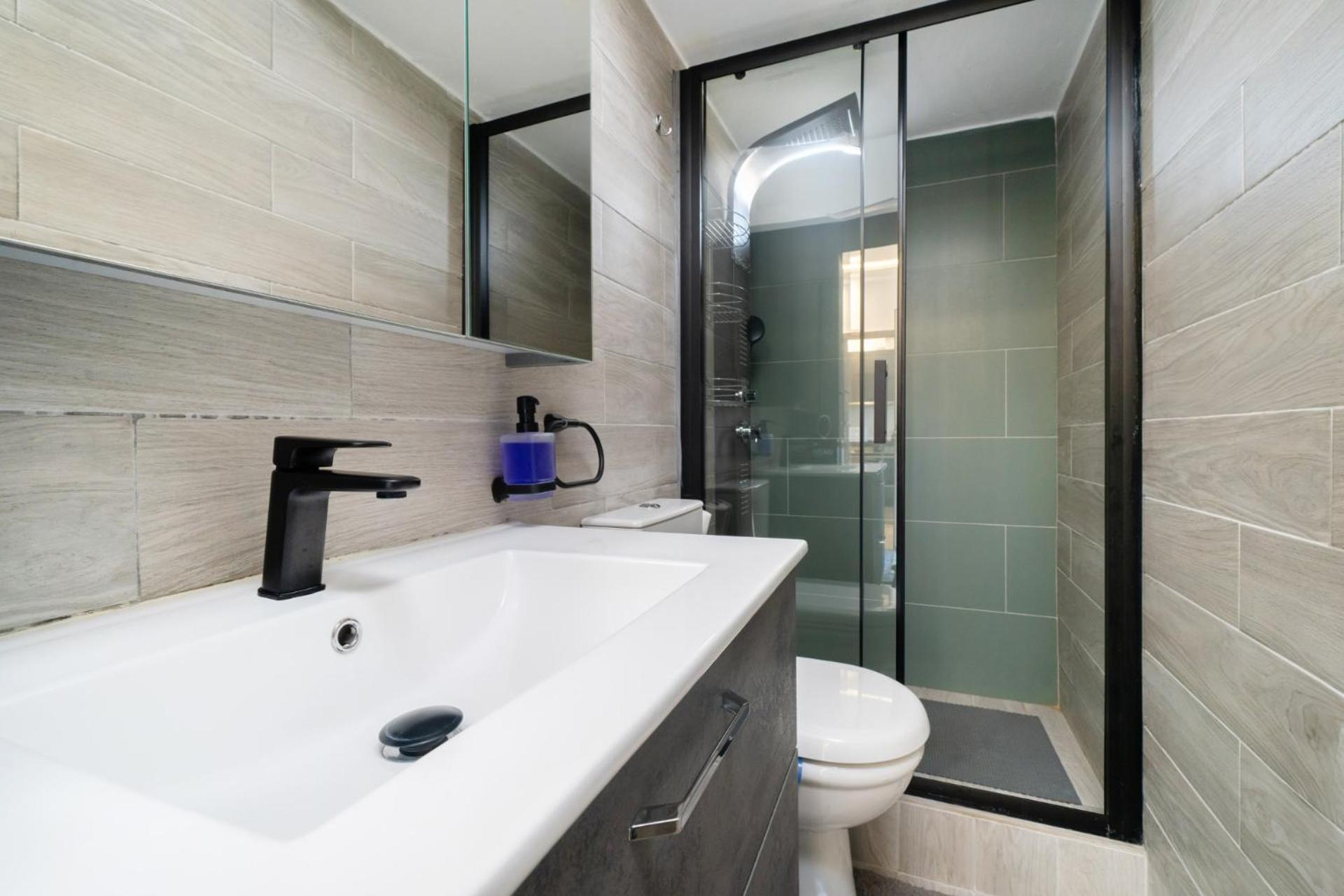 One-Bedroom Apartment - Photo 15