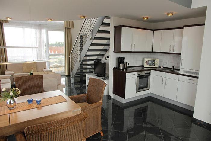 Apartment with Lake View photo 2