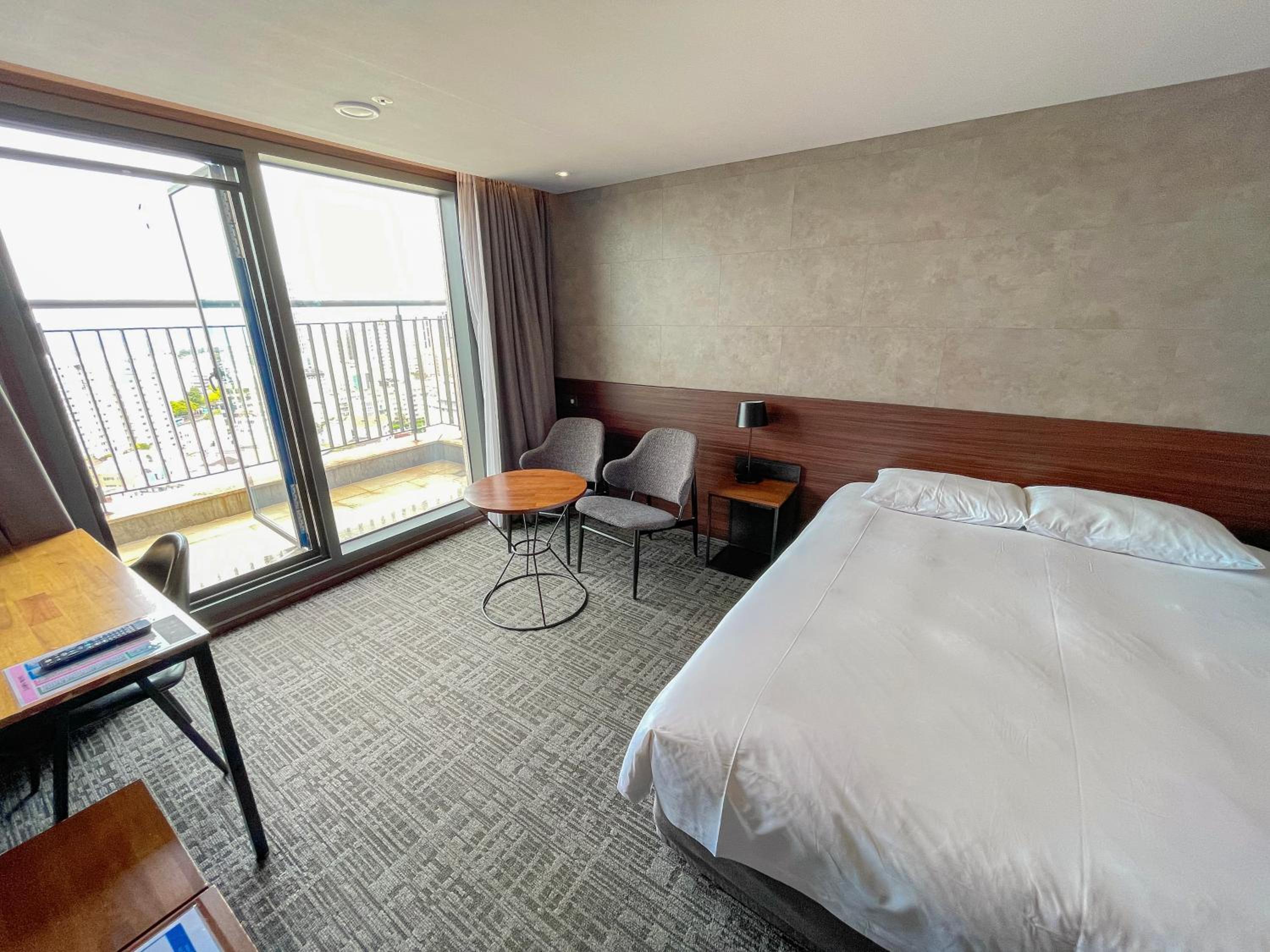 Deluxe Double Room - Photo 5