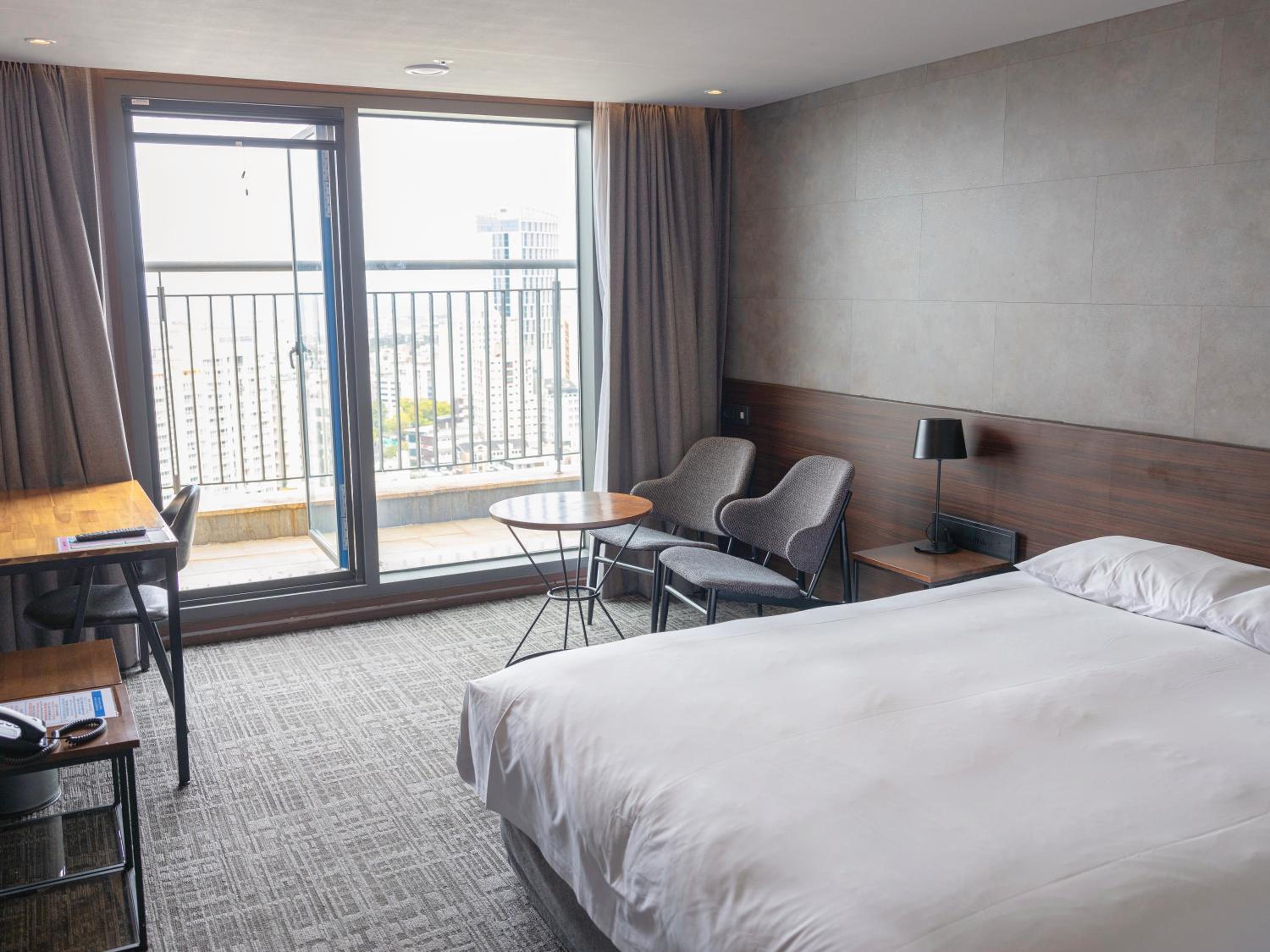 Deluxe Double Room - Photo 3