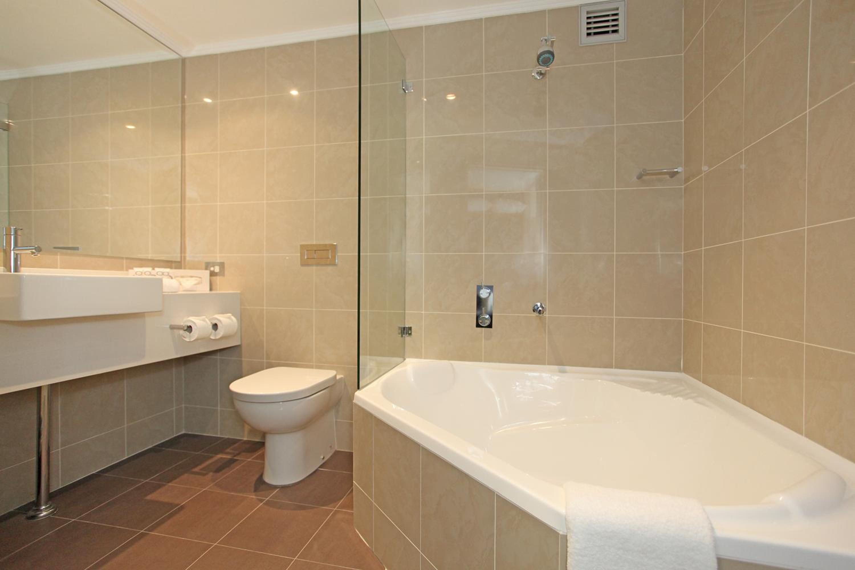 Luxury Suite with One King Bed - Photo 9