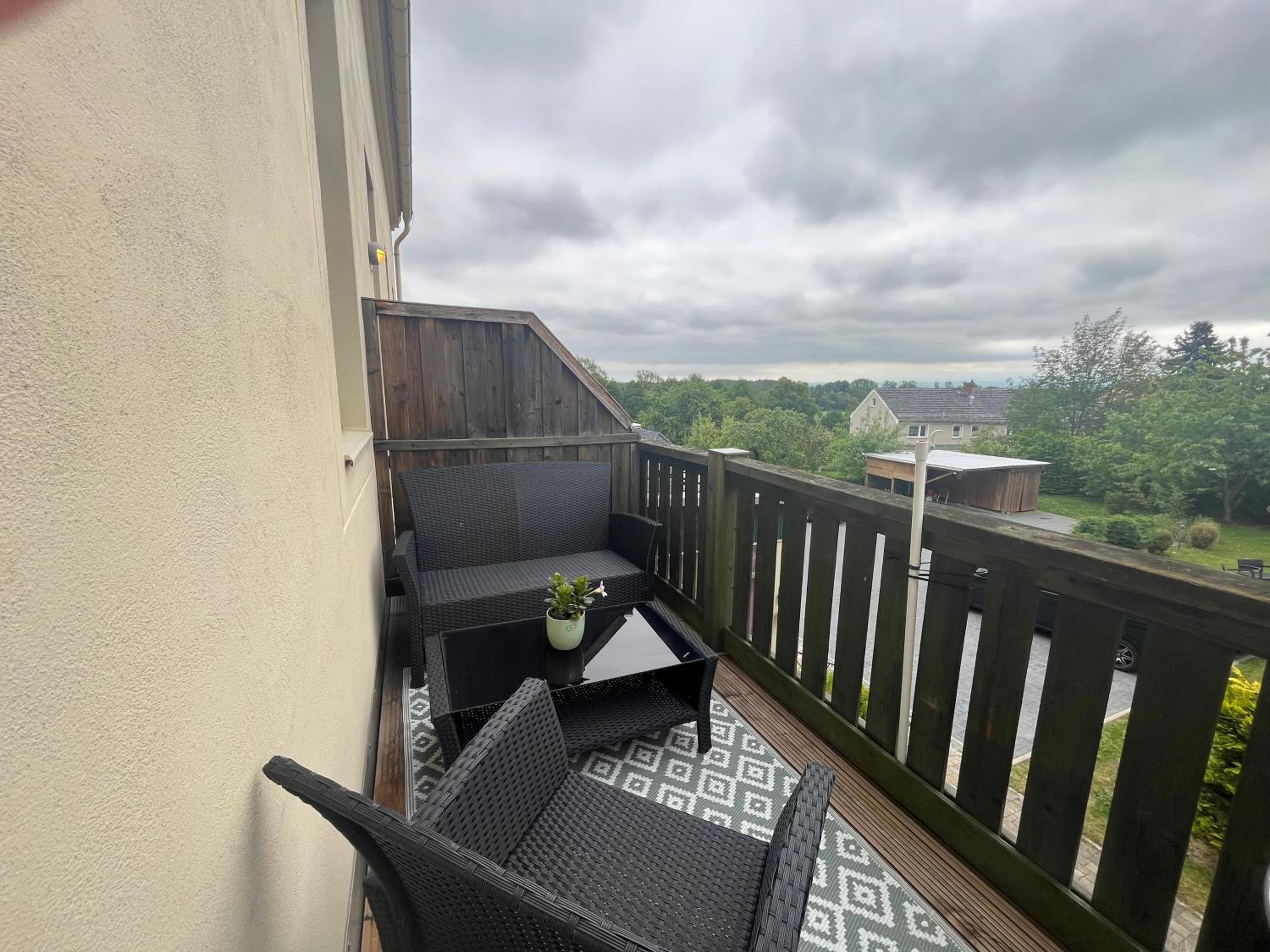 Double Room with Balcony - Photo 4