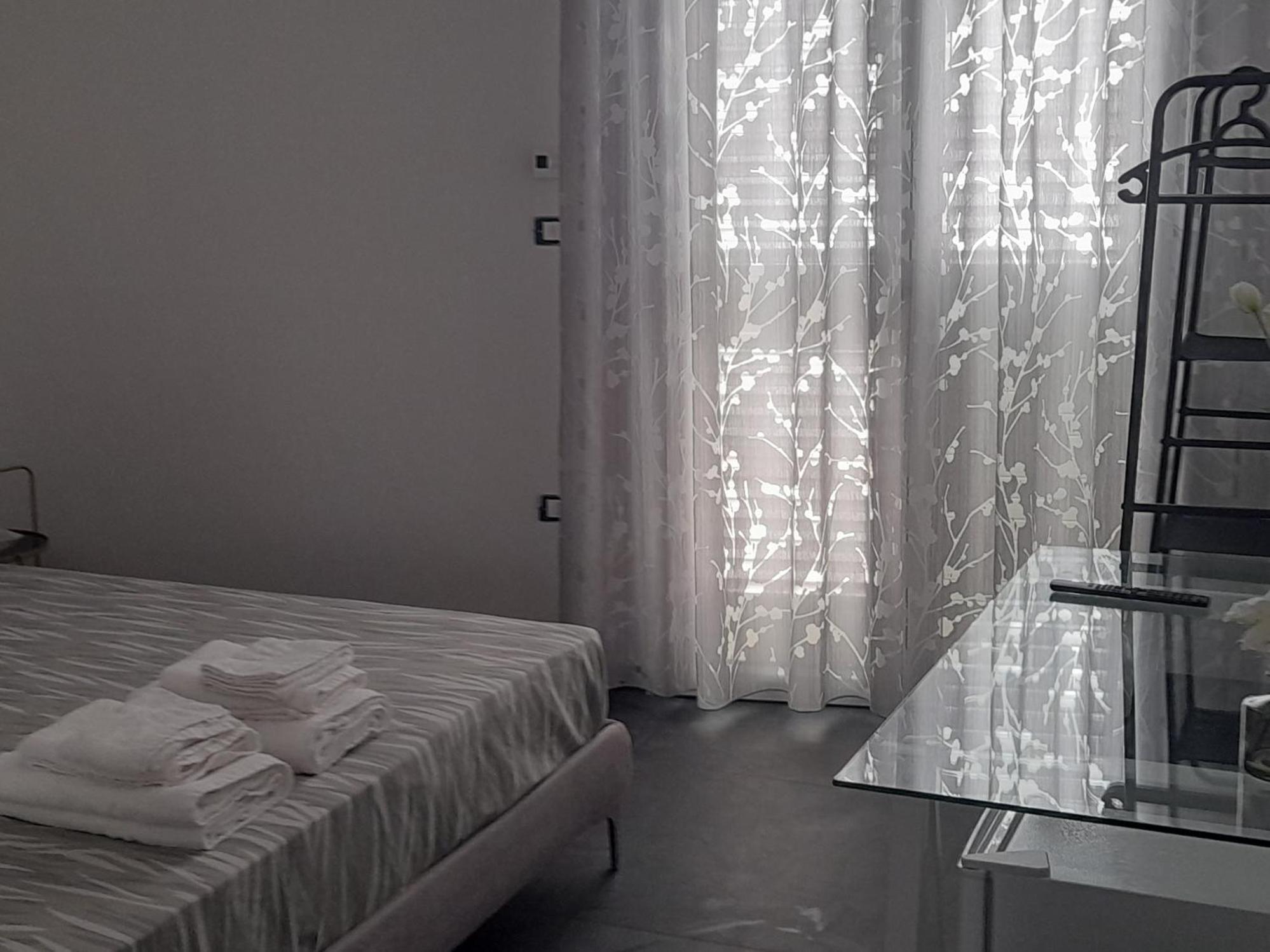 Large Double Room photo 1