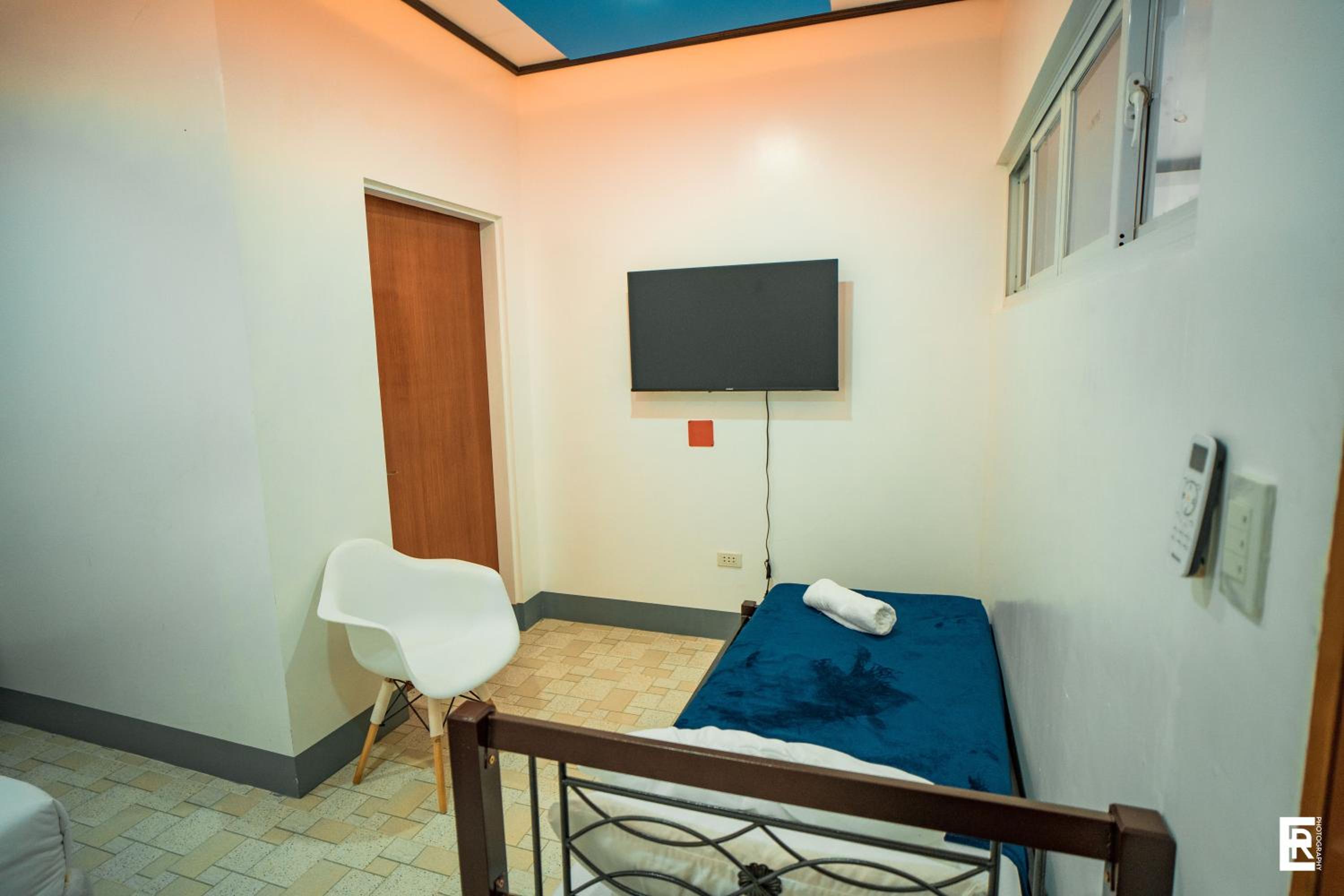 Triple Room - Disability Access - Photo 9