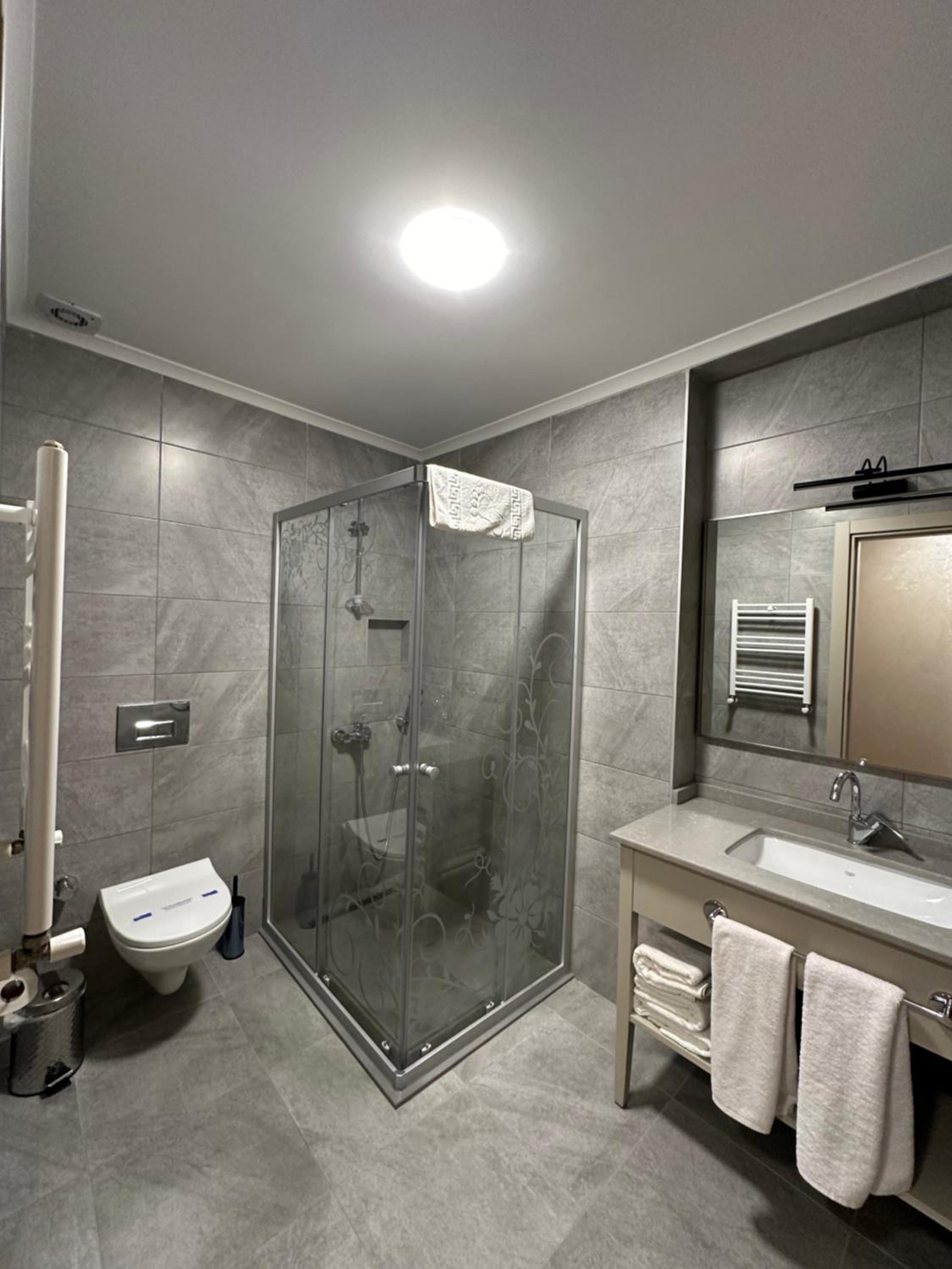 Deluxe Triple Room photo 2