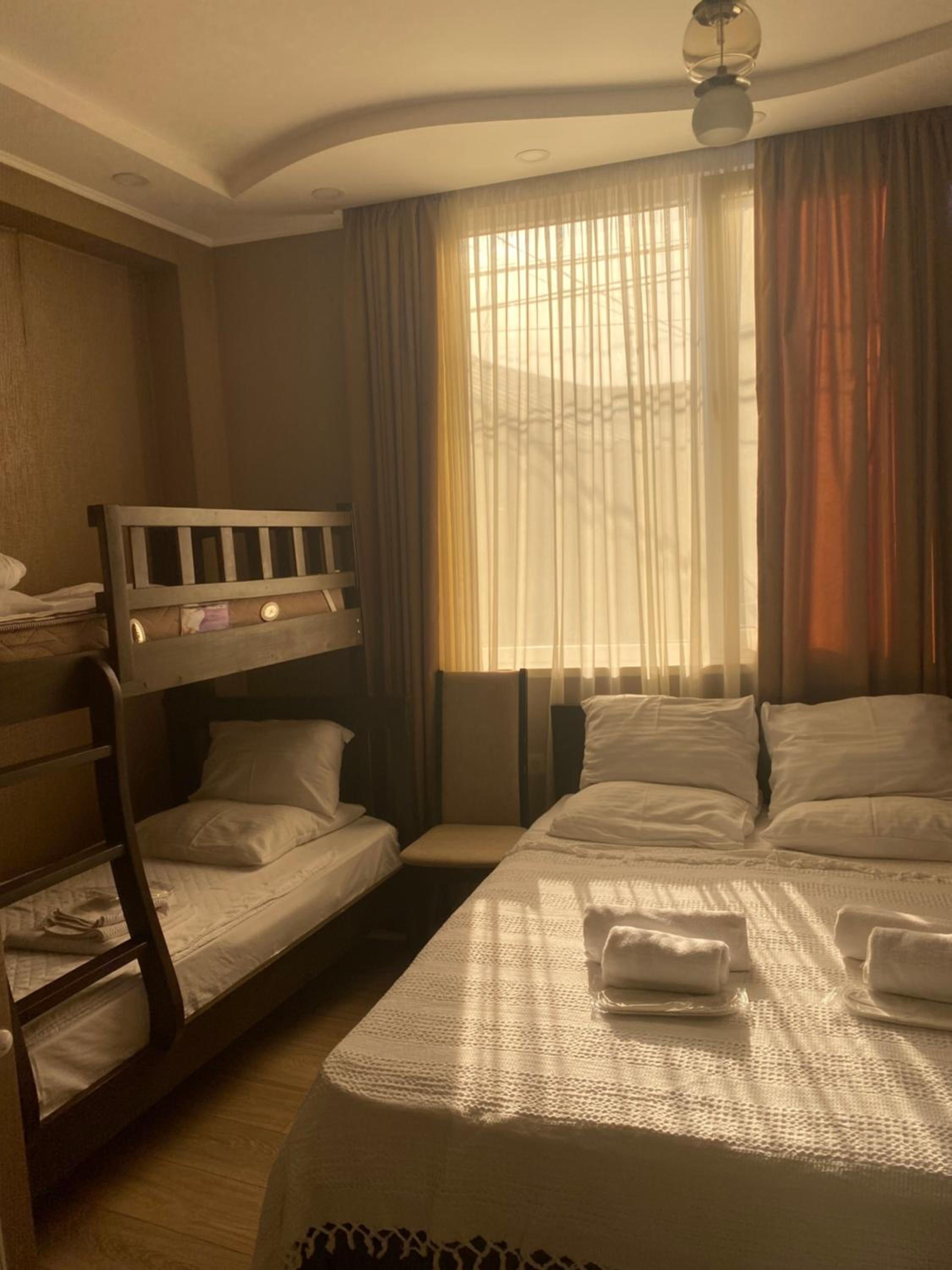 Quadruple Room with Private Bathroom photo 1