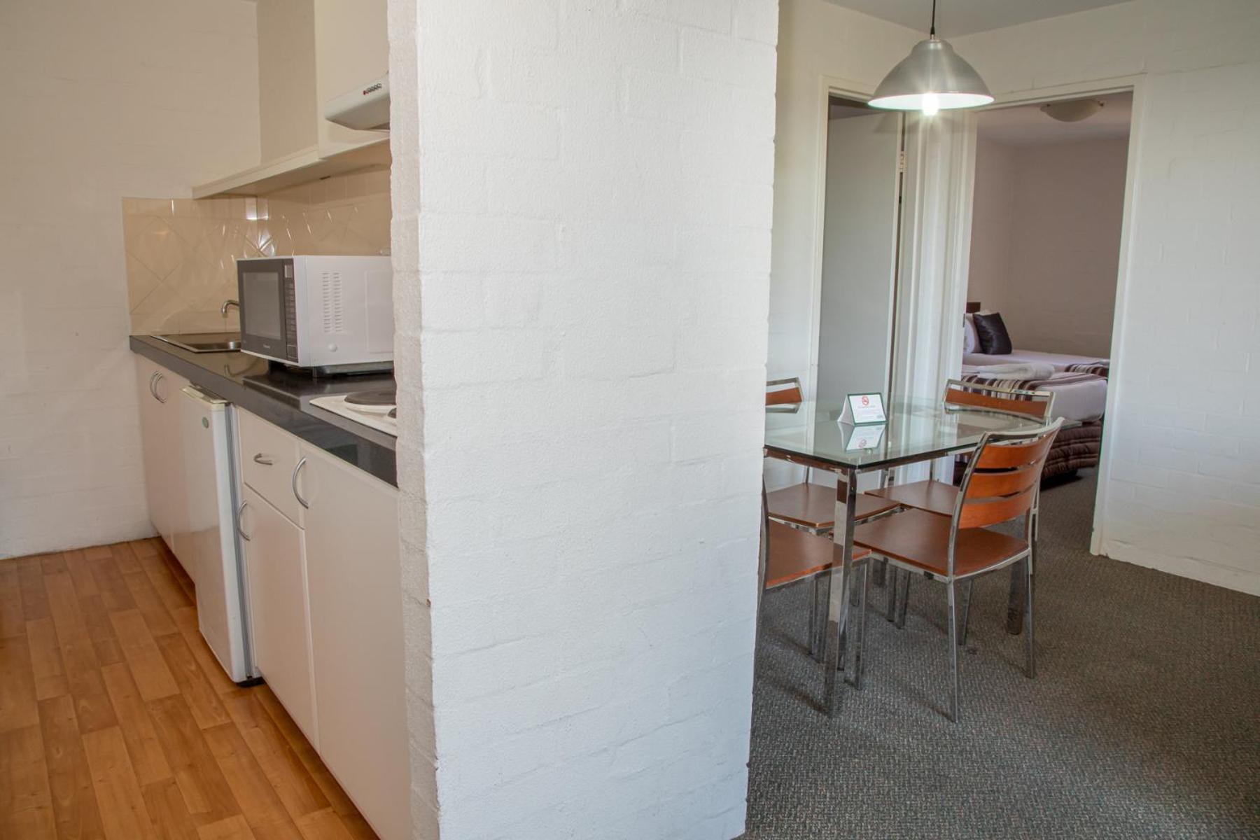Two-Bedroom Apartment with Free Wifi and Parking photo 2
