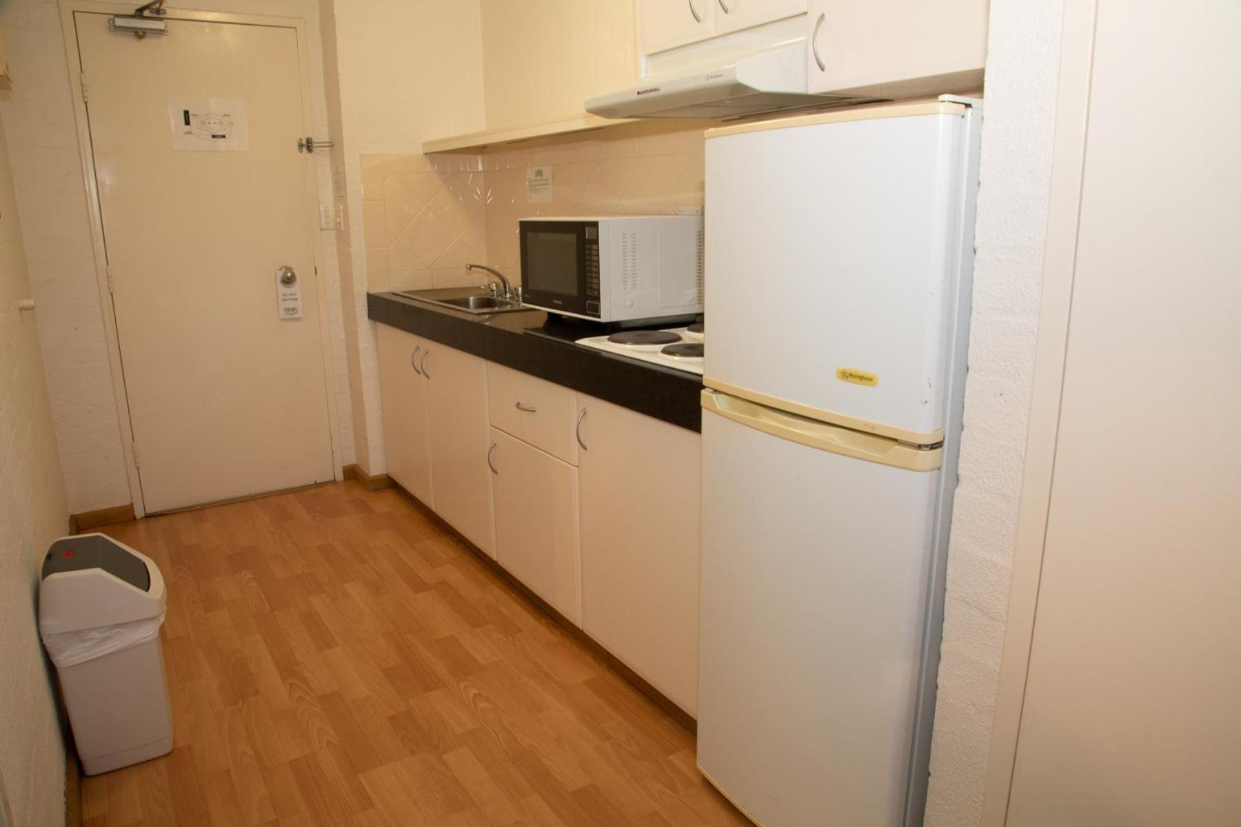One Bedroom Loft with Free Wifi and Parking photo 3