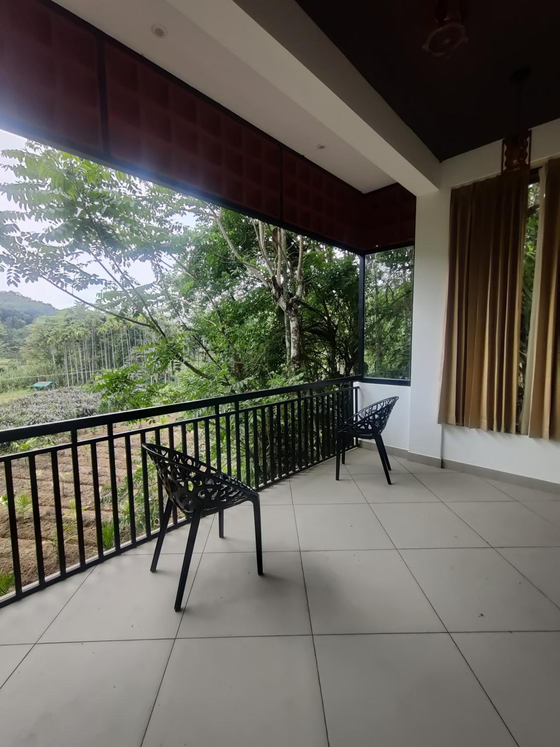 Family Suite with Balcony photo 3