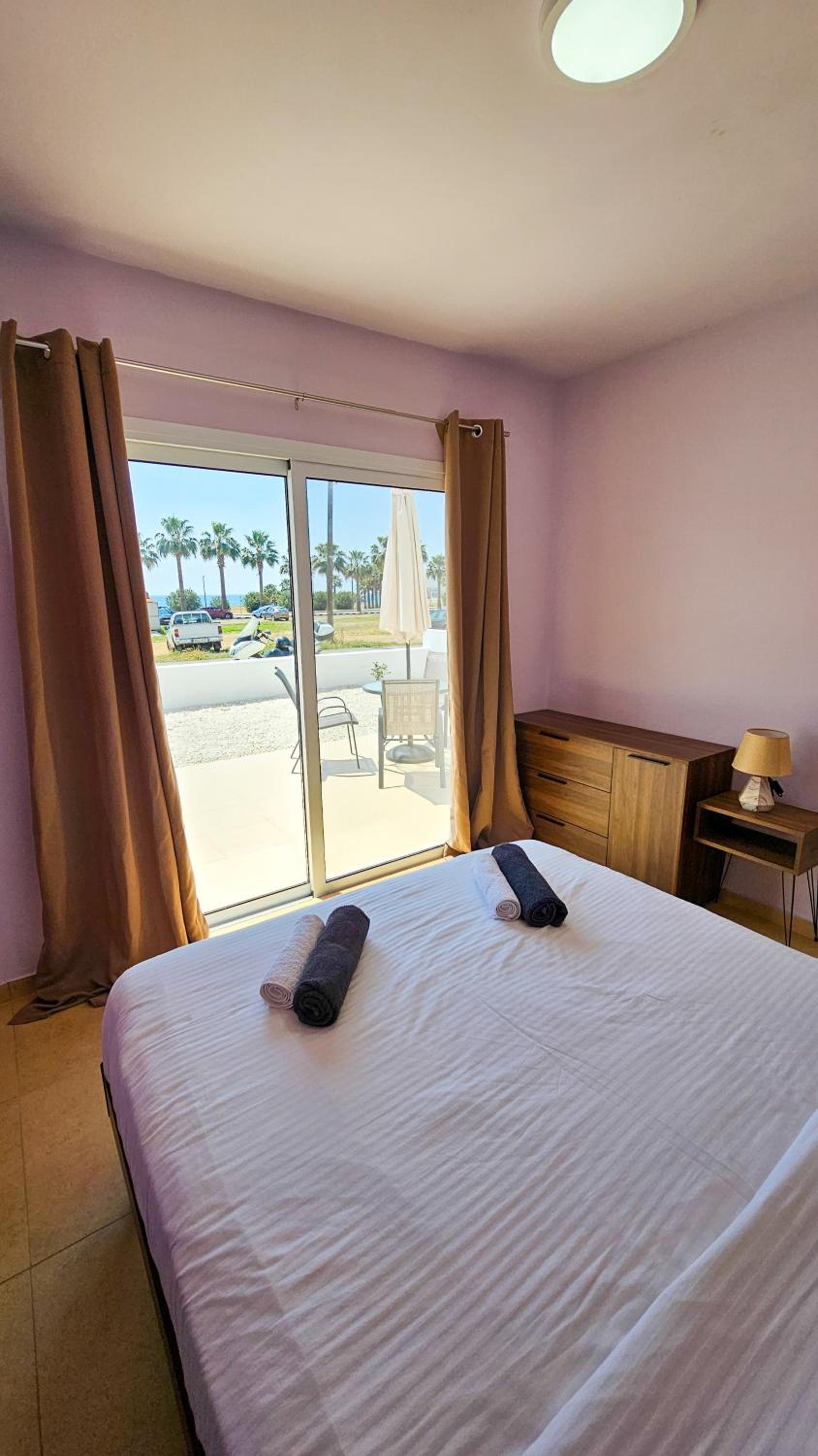 One-Bedroom Apartment with Sea View and Terrace photo 2