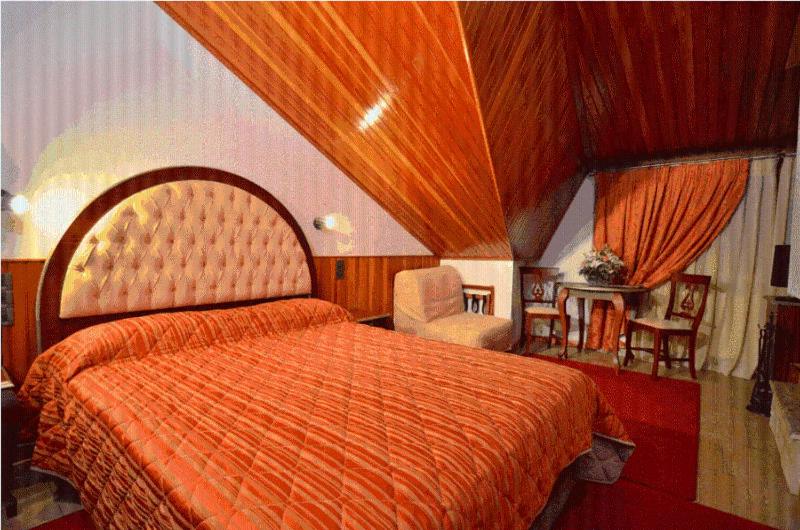 Double Room - Attic - Photo 8
