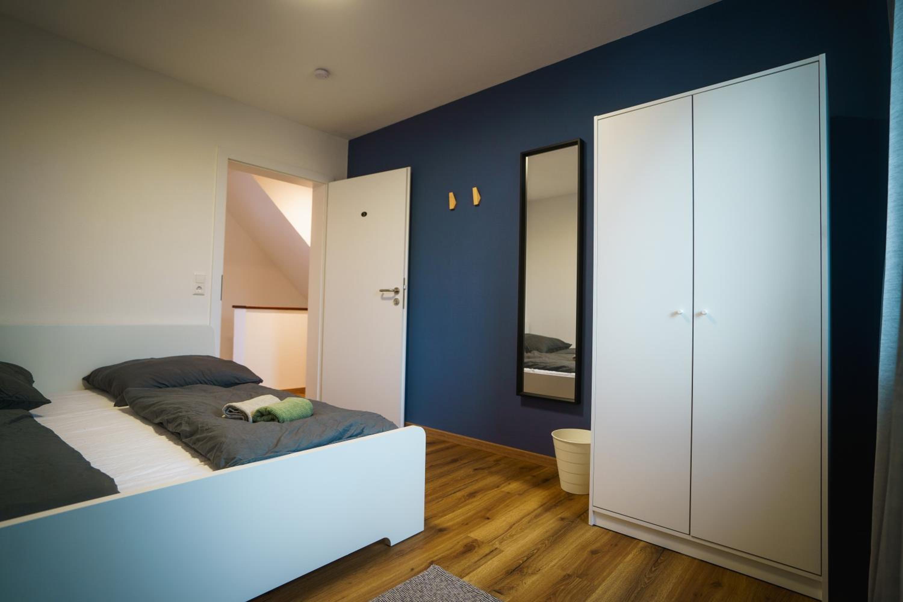 One-Bedroom Apartment photo 1