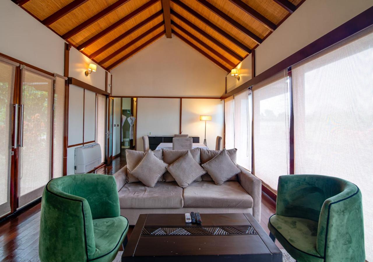 Two-Bedroom Cottage - Photo 4