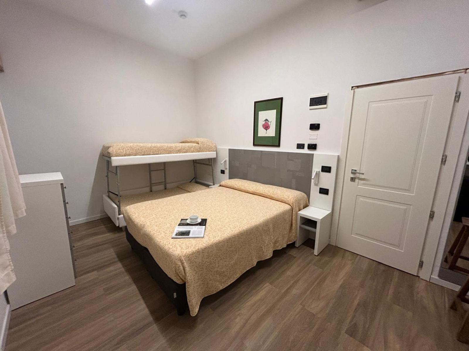 Standard Quadruple Room photo 3