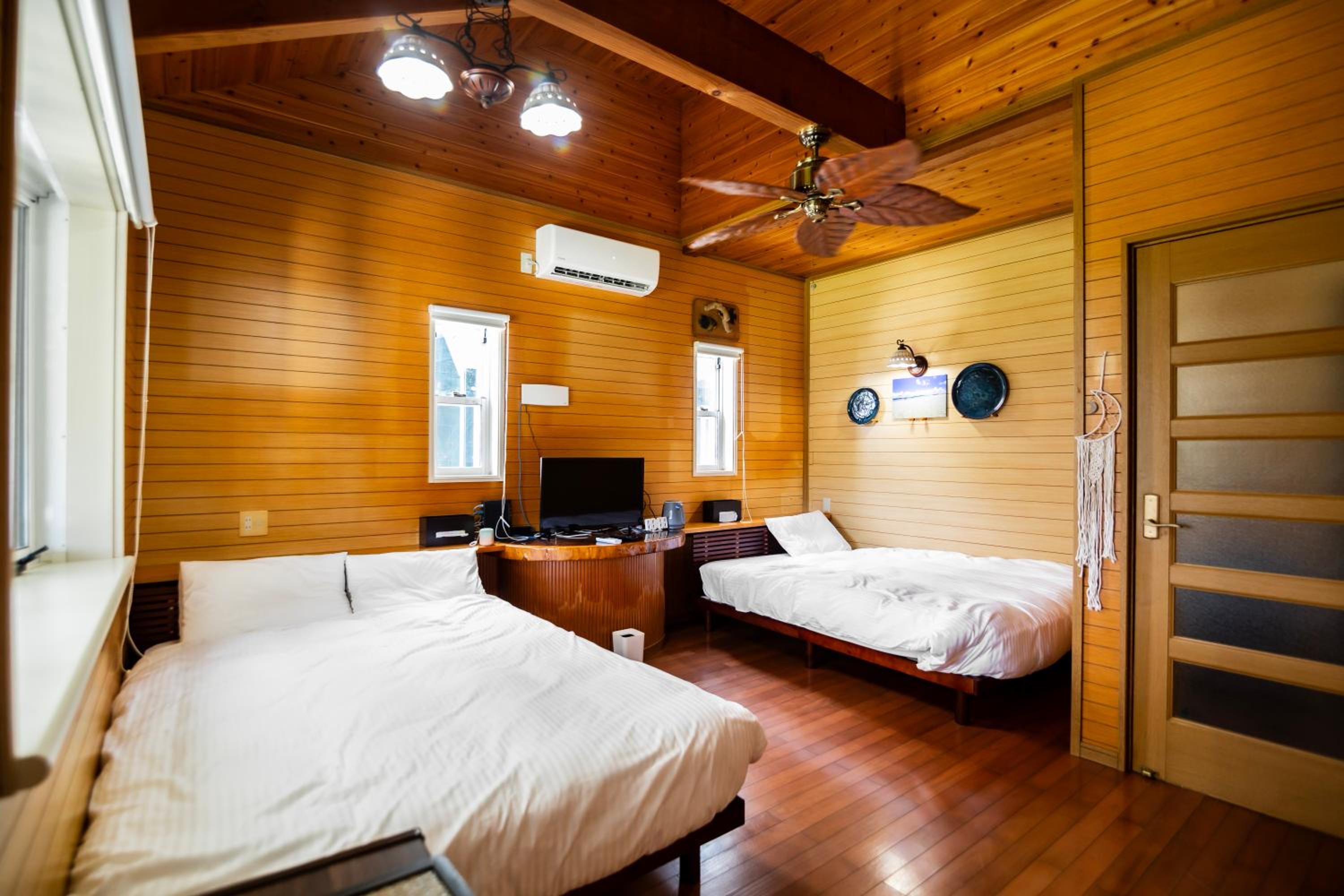 Two-Bedroom House photo 2