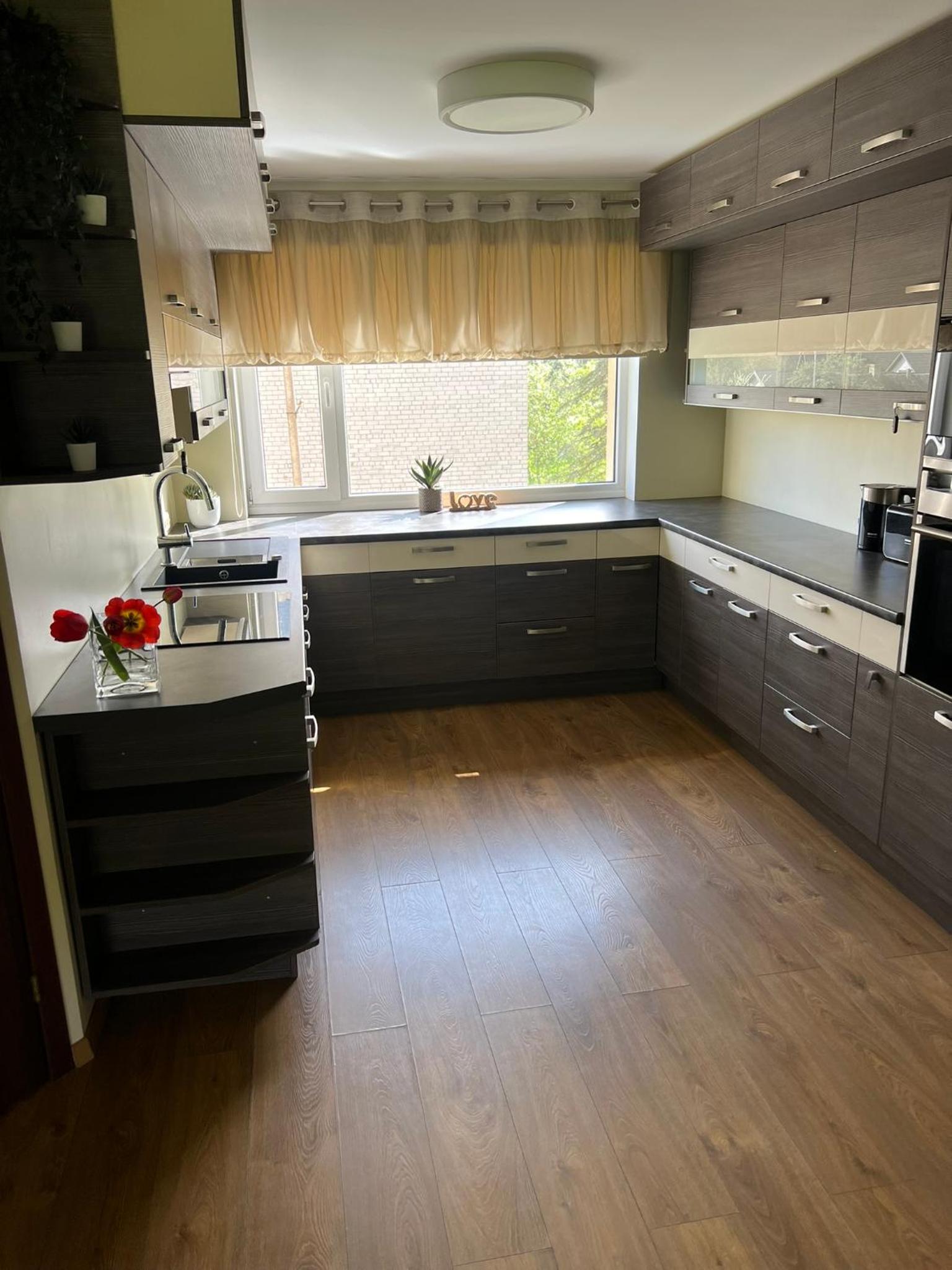 Deluxe Two-Bedroom Apartment with Garden View photo 3
