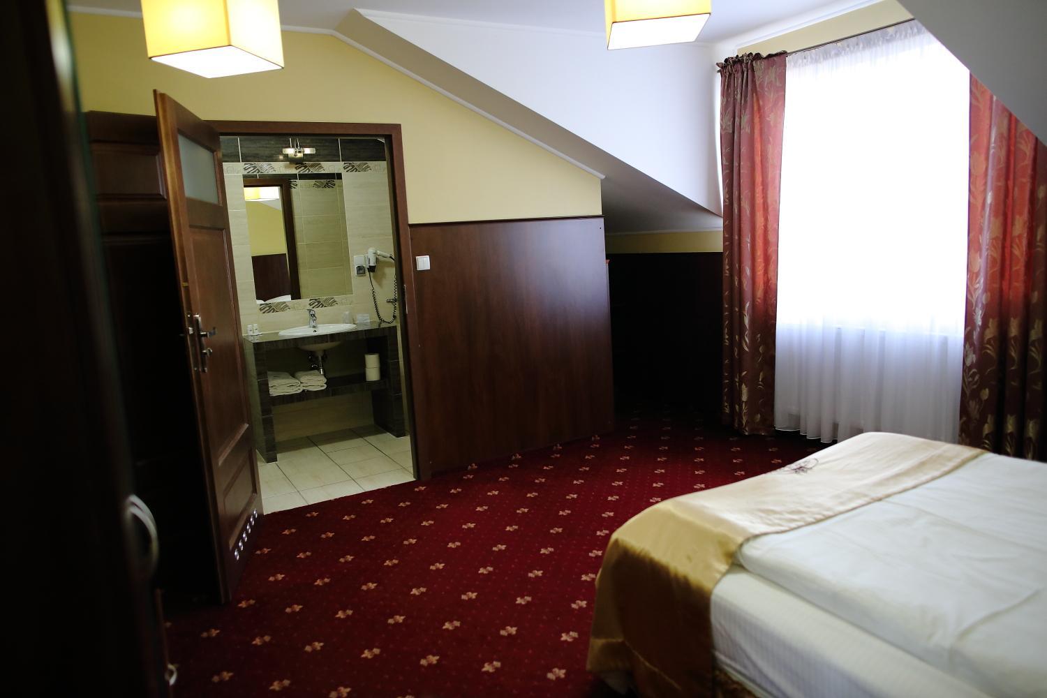 Double Room with Private Bathroom photo 3