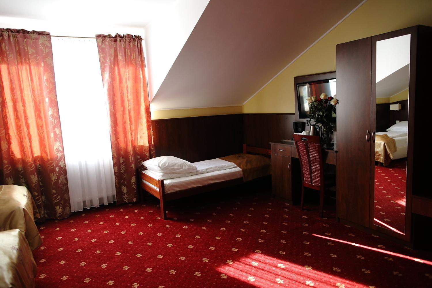 Triple Room with Bathroom photo 3