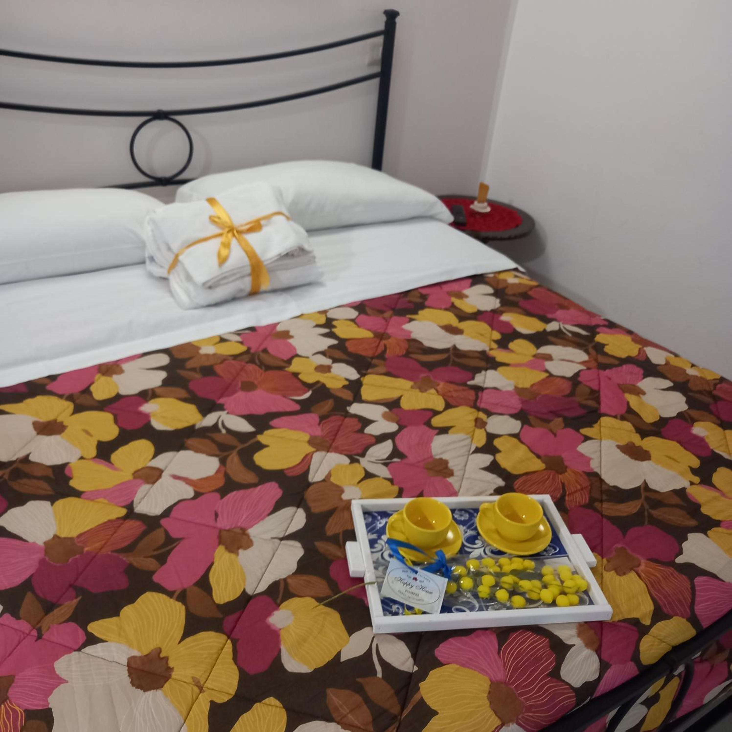 Two-Bedroom House - Photo 10